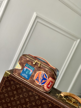 LV Toiletry Bag 2 compartments M14744 24x13x13cm