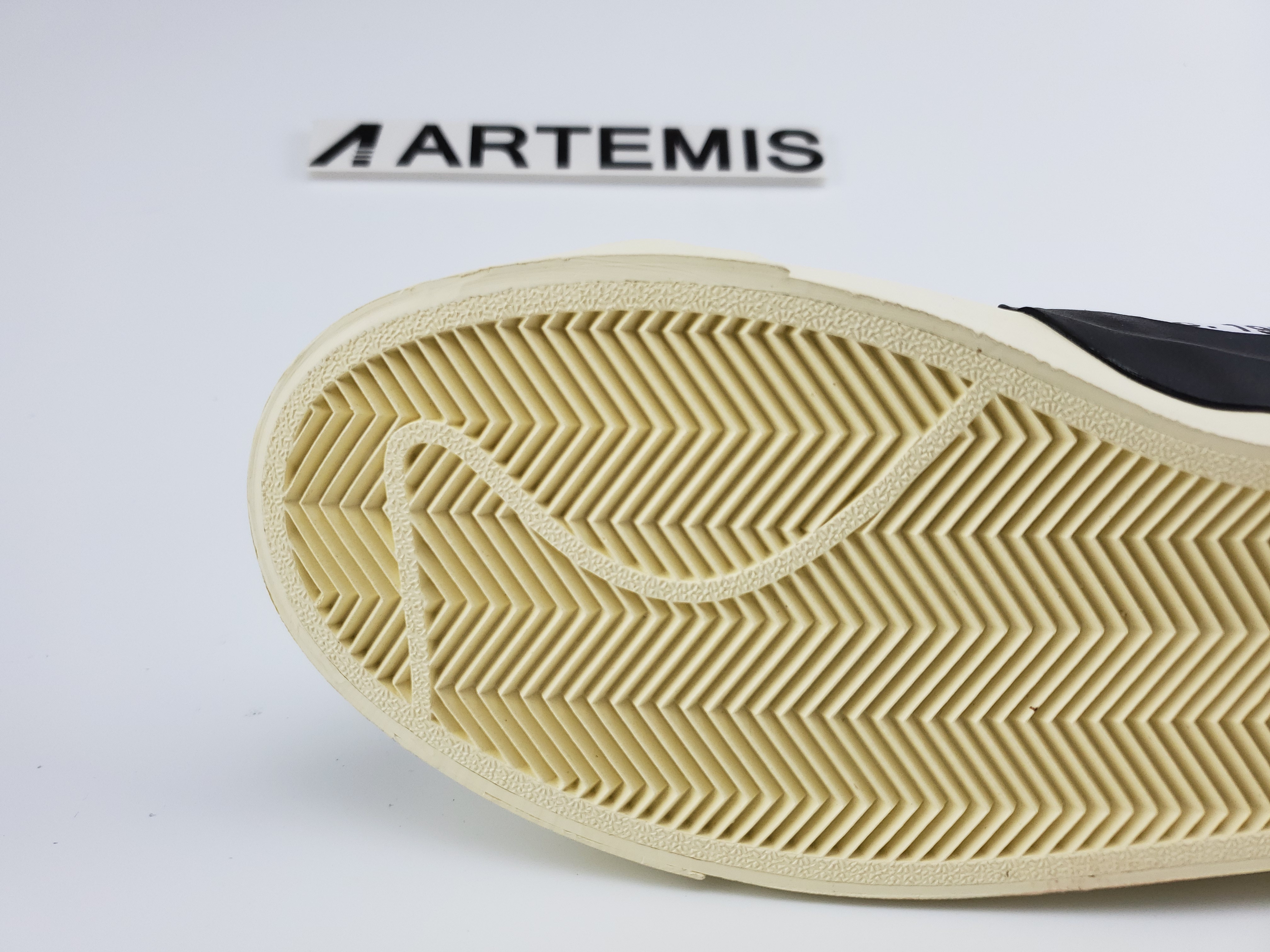 Nike Blazer Mid Off-White