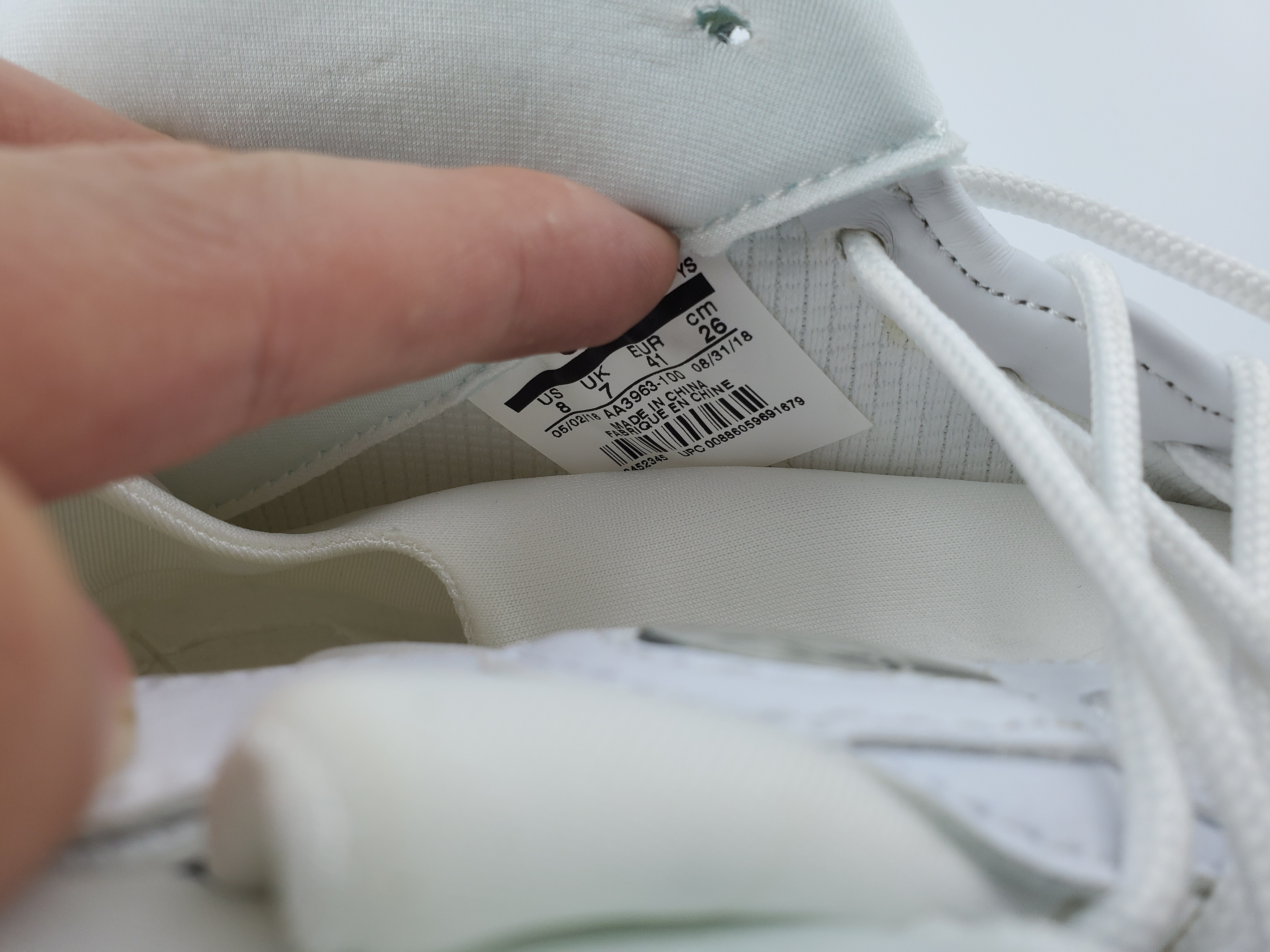 air foamposite one Ch*0me white