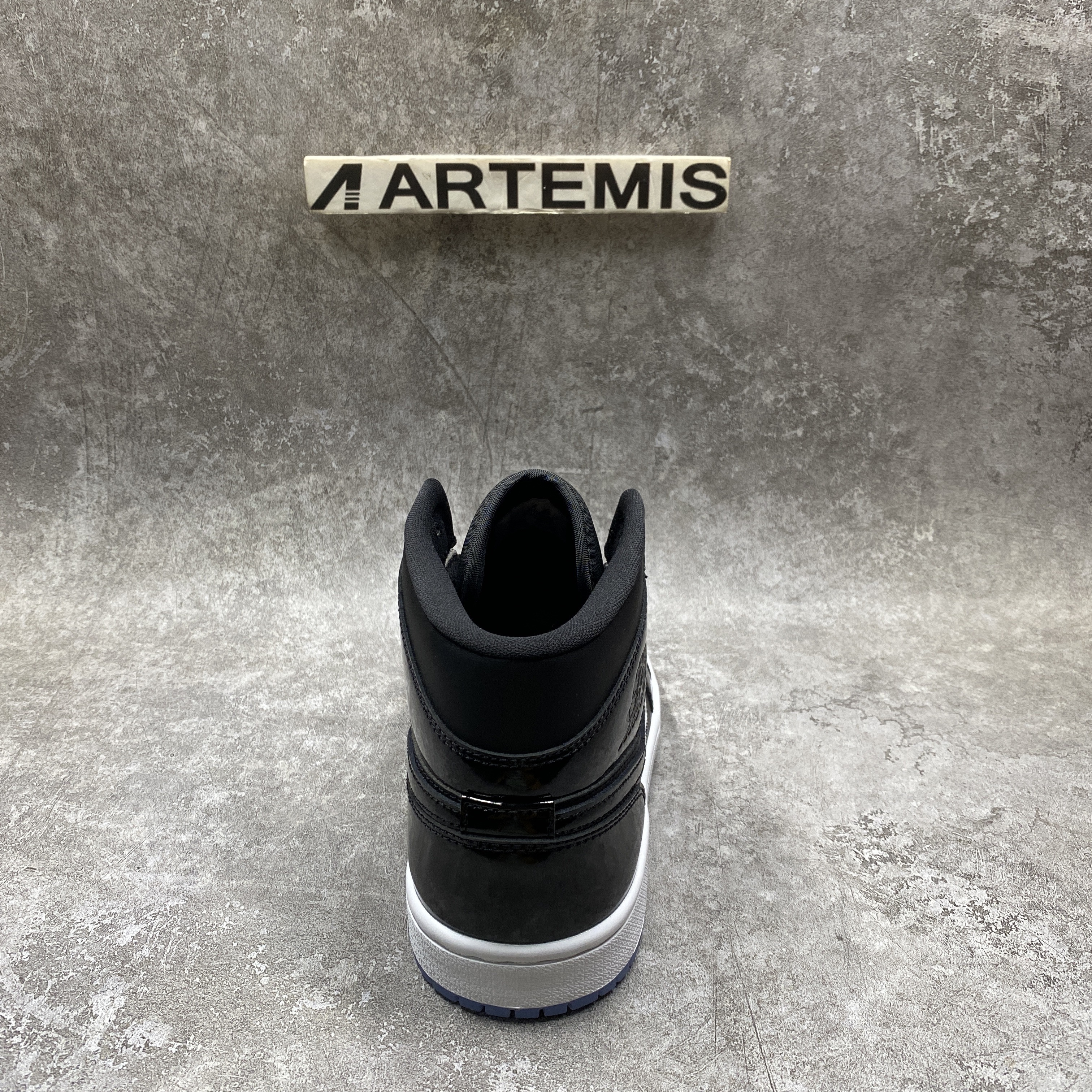 Air Jordan 1 Mid SE Space Jam