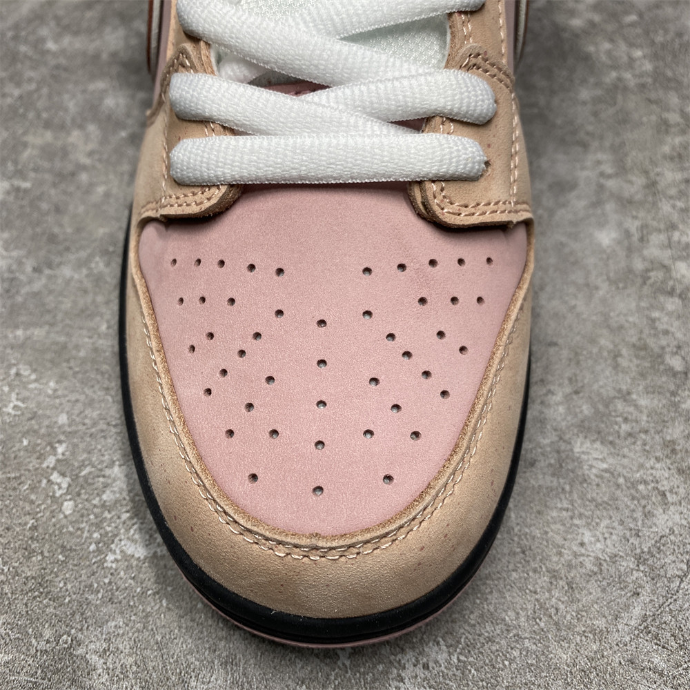 Nike SB Dunk Low Pink