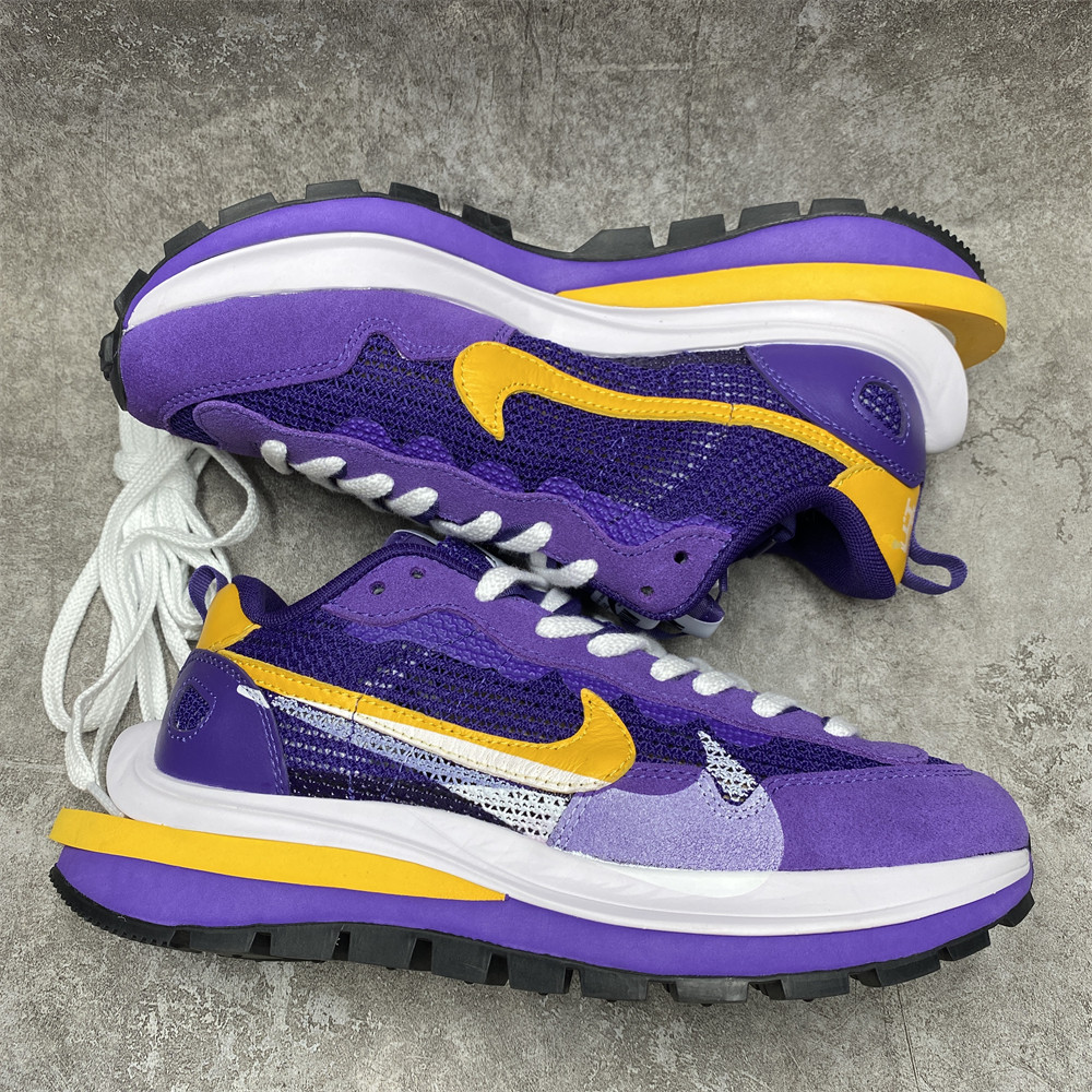 NIKE VAPORWAFFLE SACAI DARK IRIS