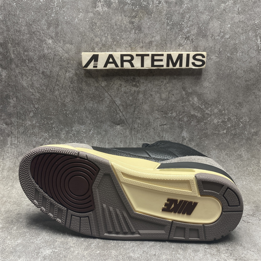 UA Jordan 3 Retro OG SP A Ma Maniére Black Violet Ore