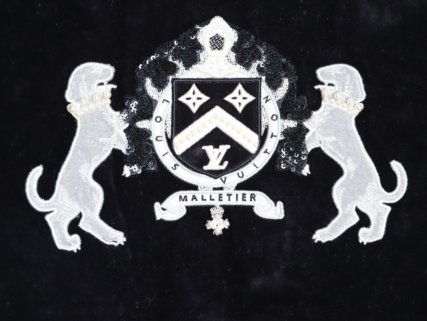 l0*is V*t0n lv 25fw jacket