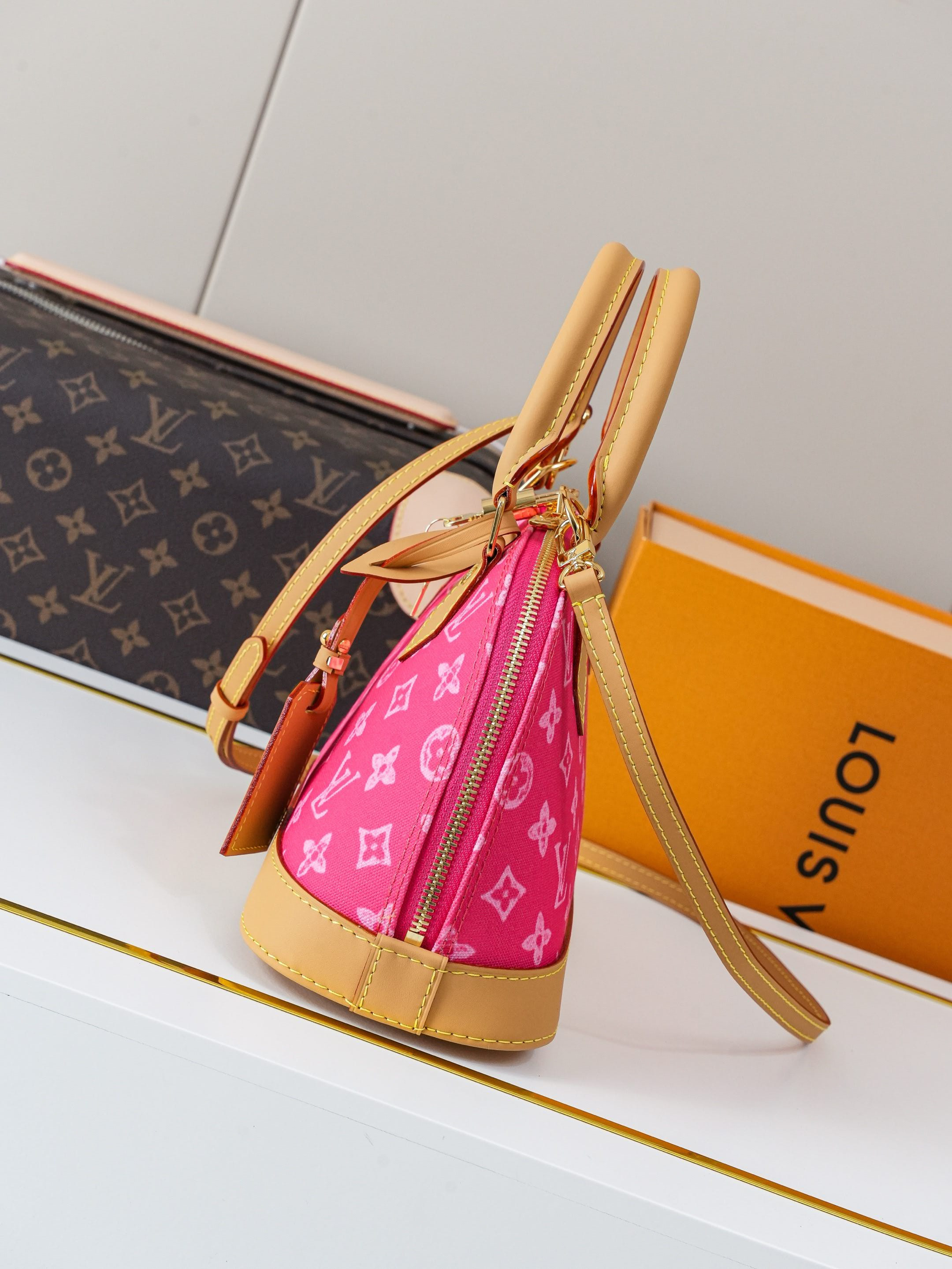LV ALMA BB Handbag M28272 17.5x11.5x23.5cm