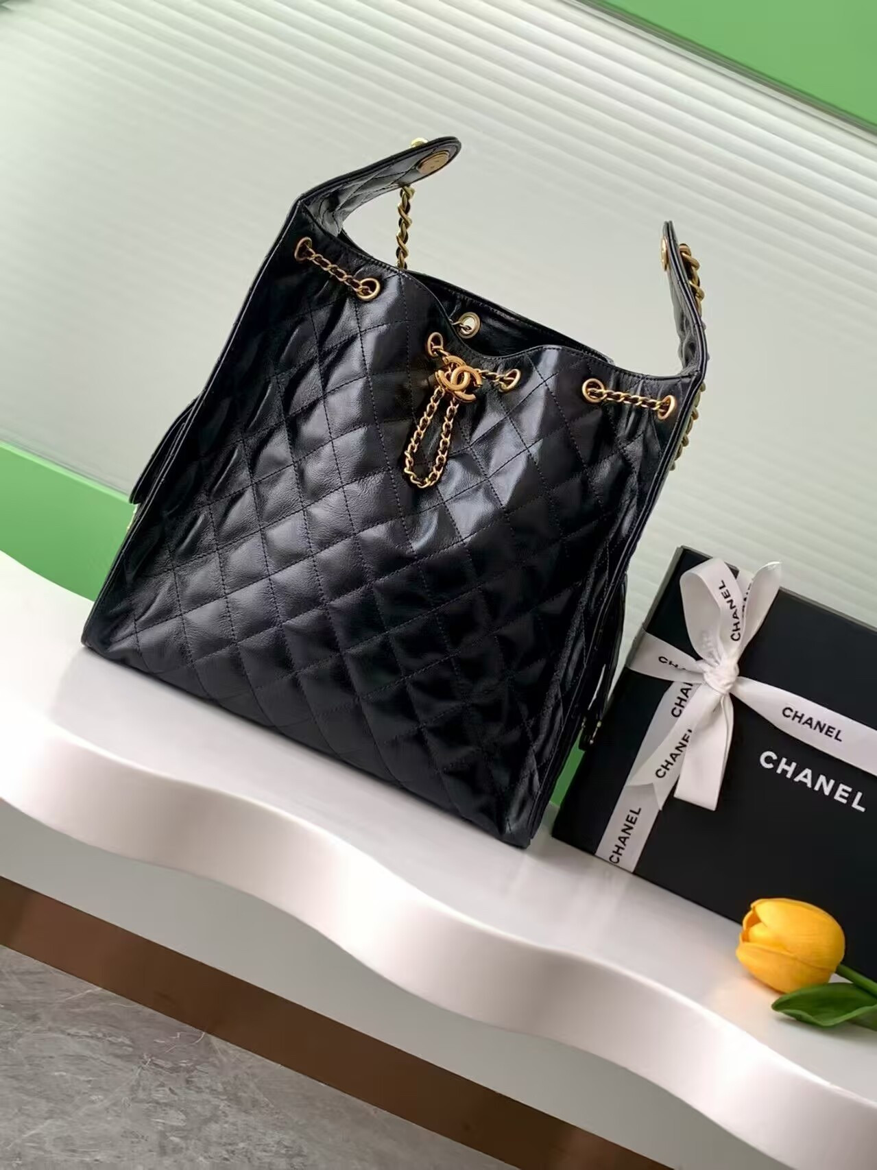 Ch*el 25c bucket bag 40x30x15cm