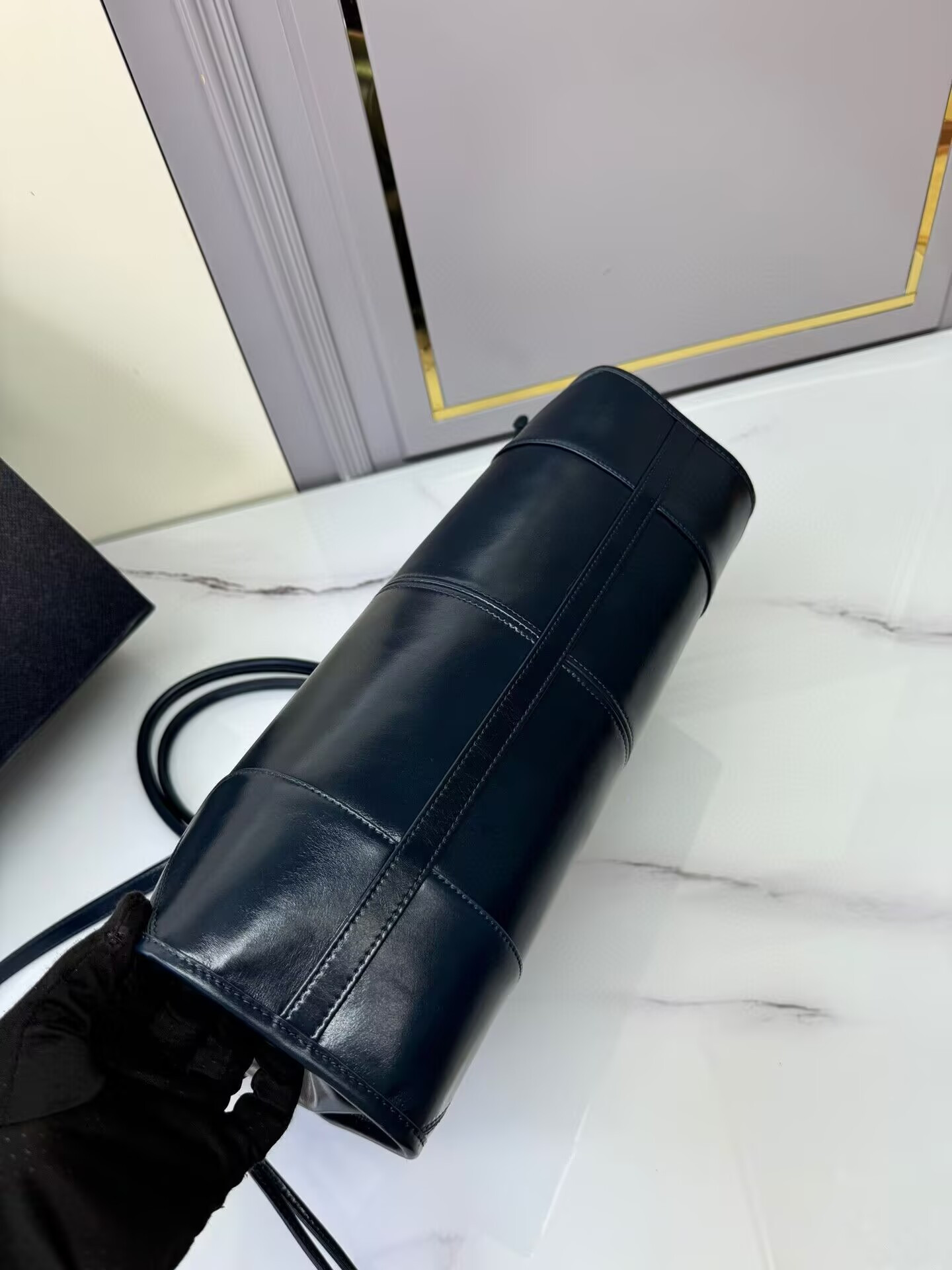 Pra*a bonnie large leather handbag in gray-blue 24x38x12cm