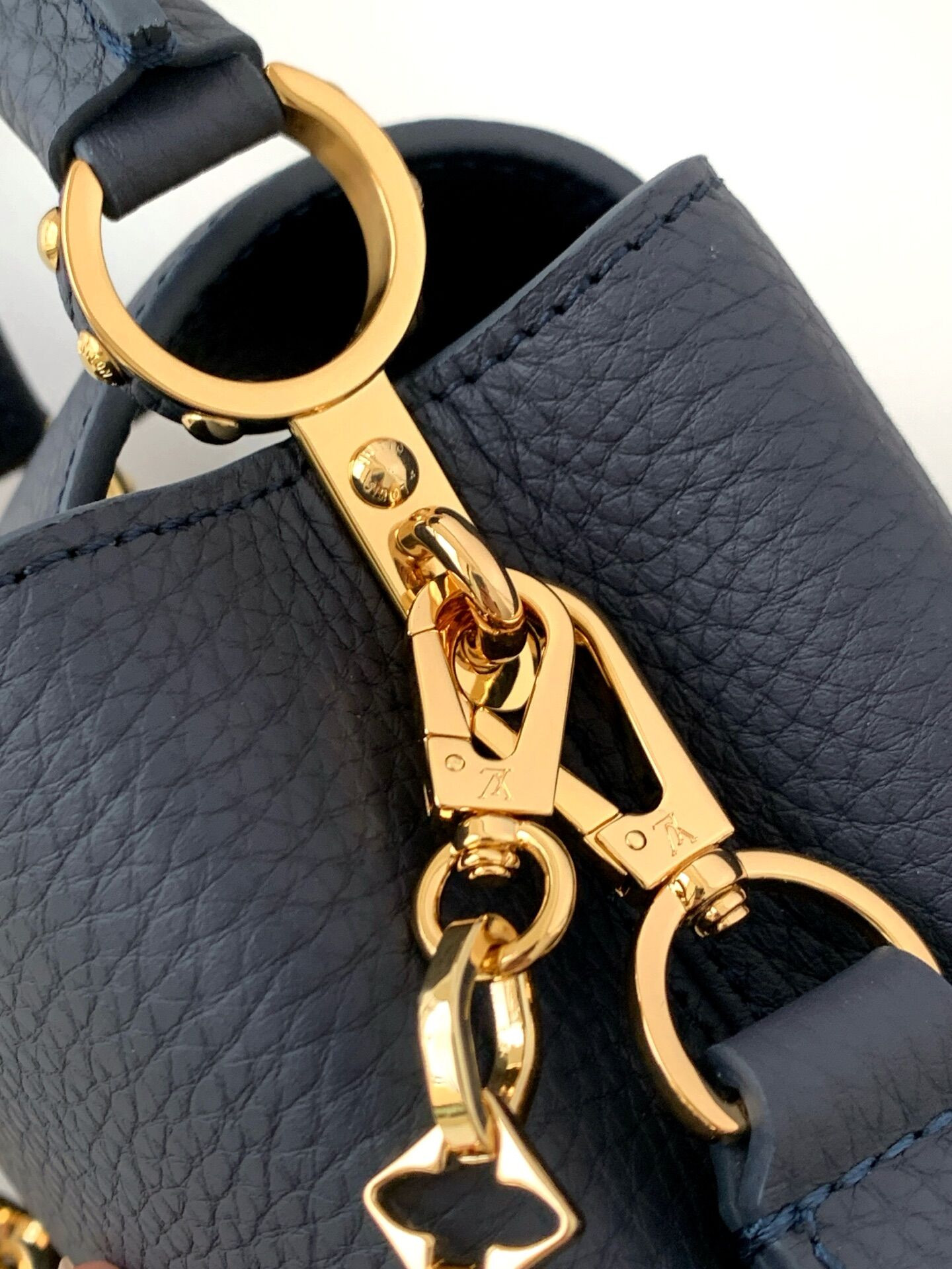 LV Capucines Mini M14971 21x14x8cm