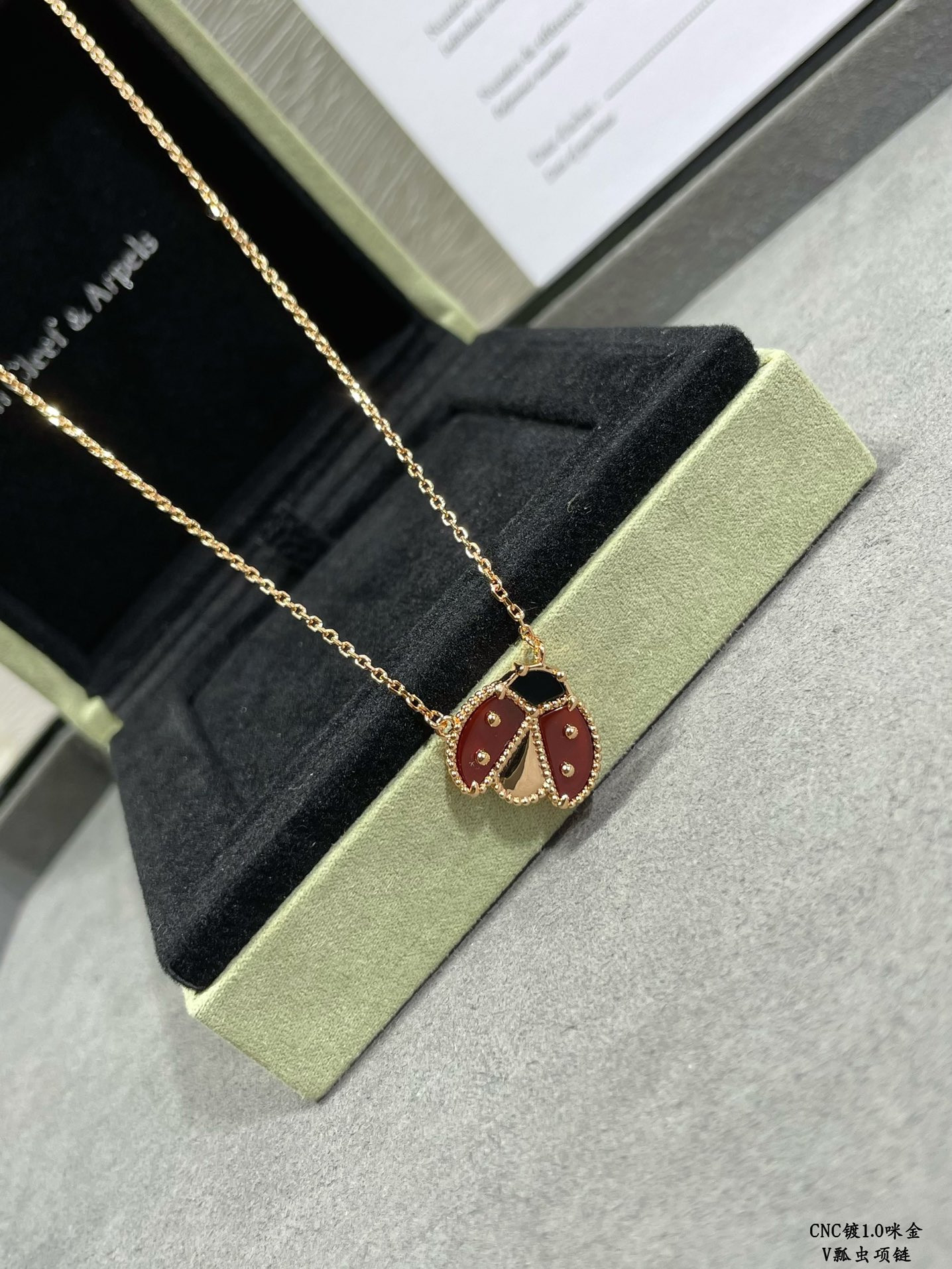 V*N CL*F & arpels ladybug necklace