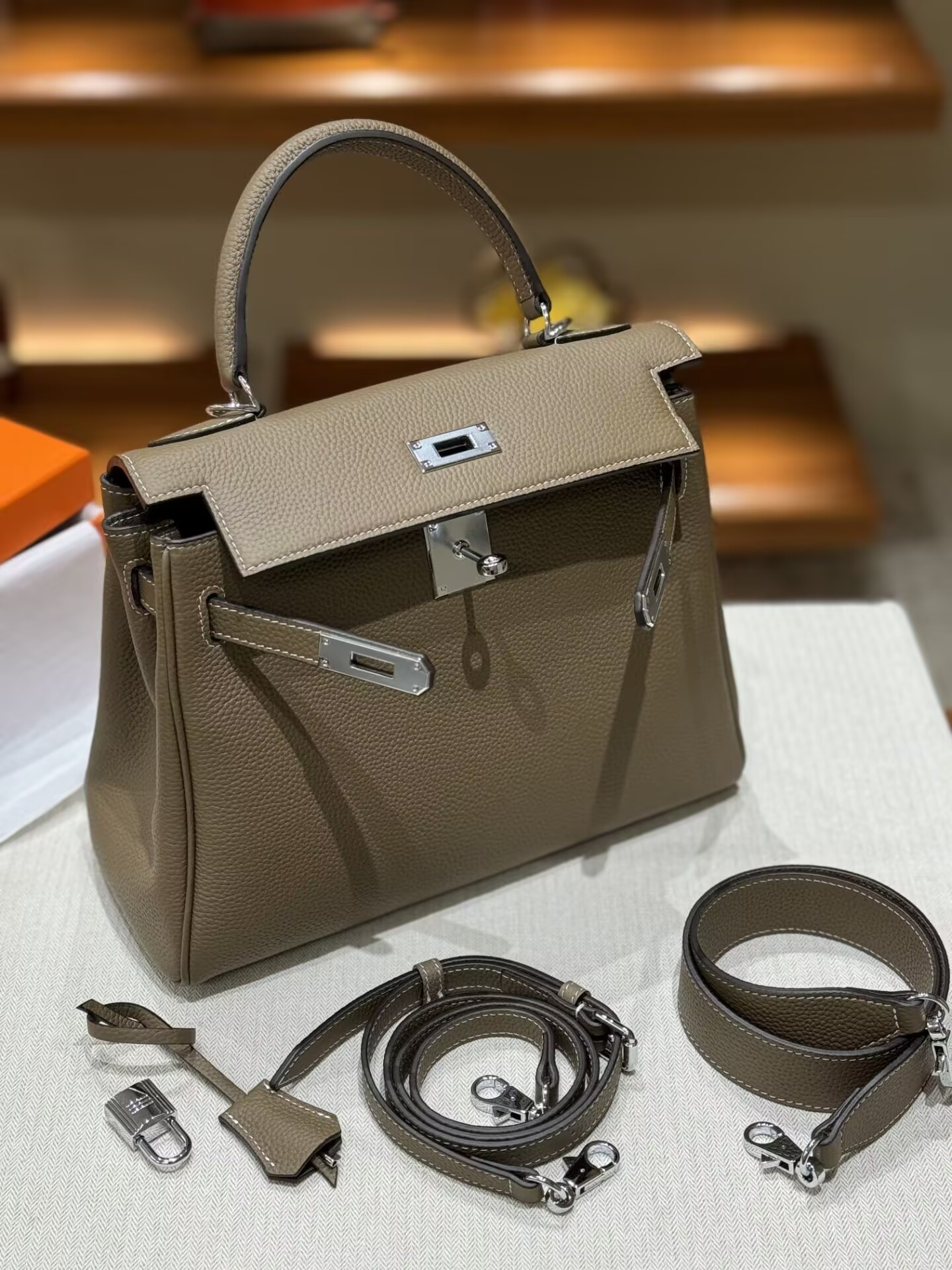 HERMÈS Kelly Silver-tone Hardware 25 28
