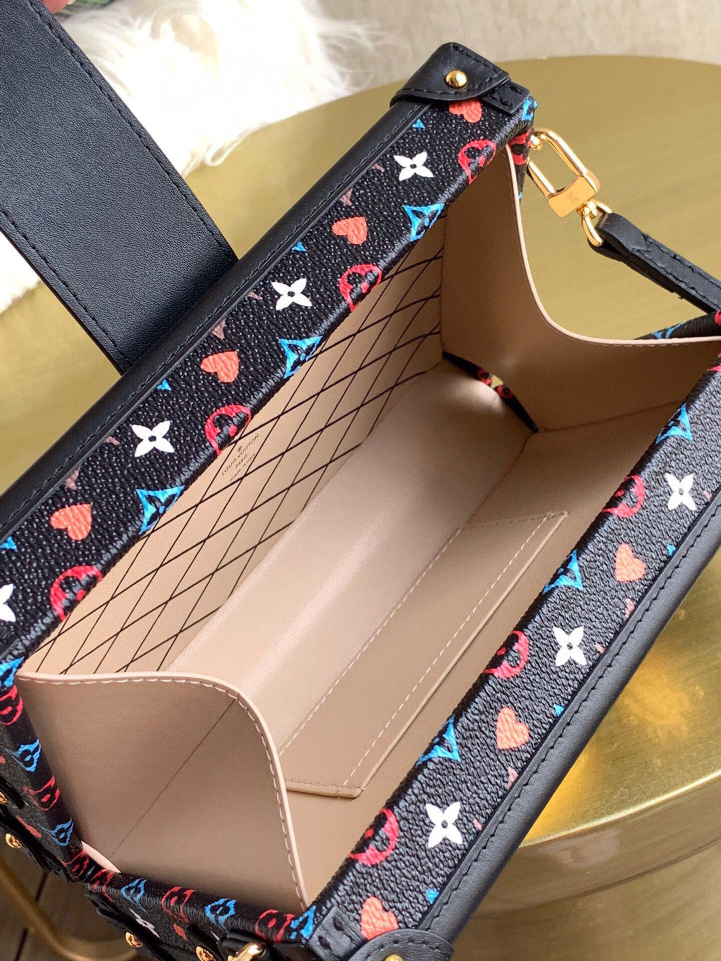LV PETITE MALLE M57454