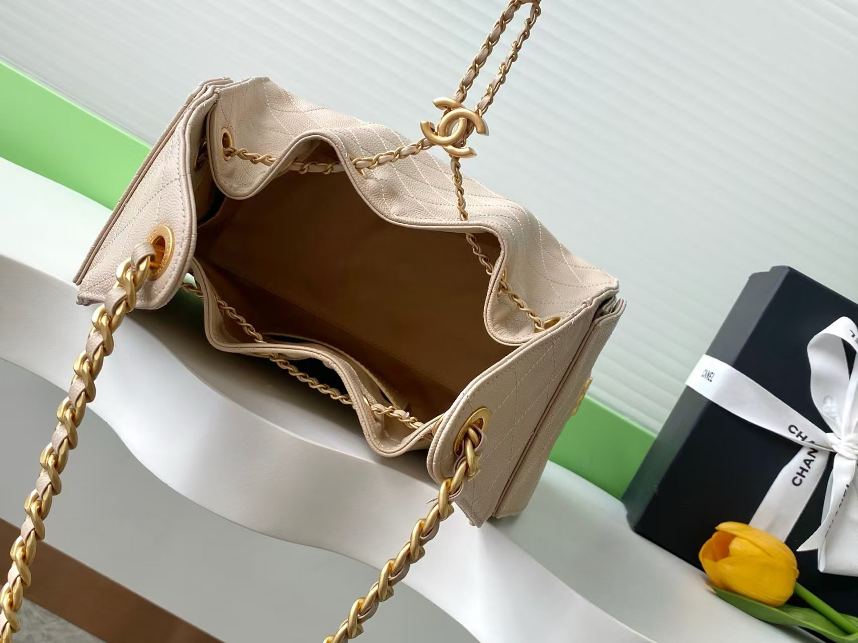 Ch*el 25c bucket bag 26x30x14cm