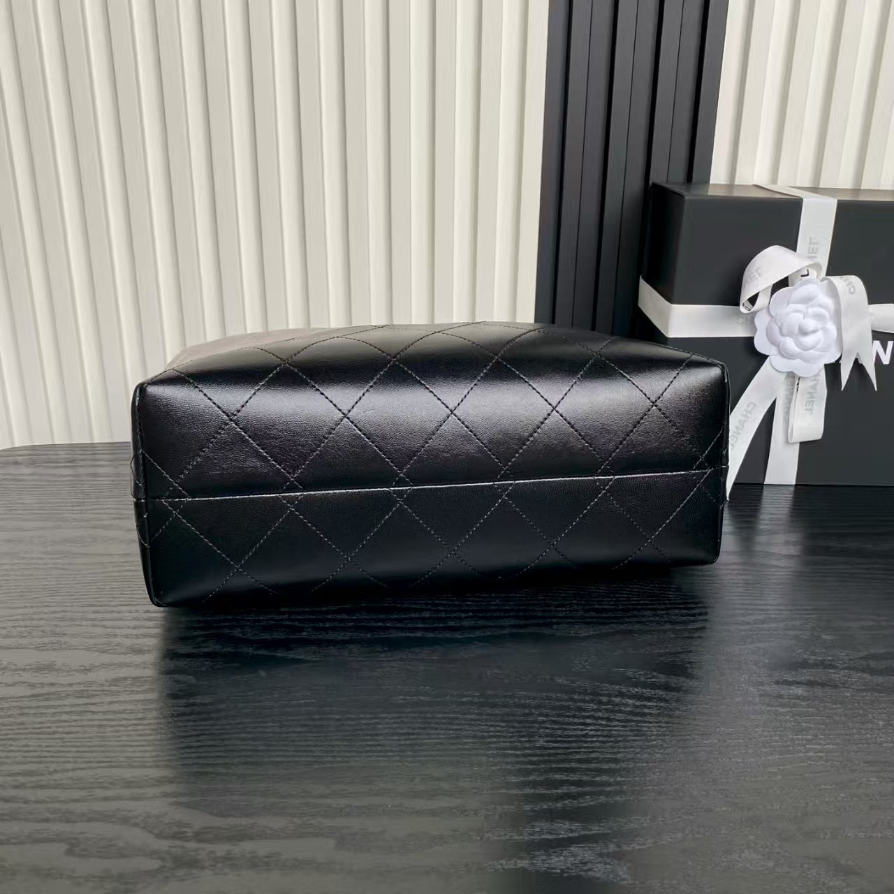 Ch*el small shopping bag as5634 24x36x14cm