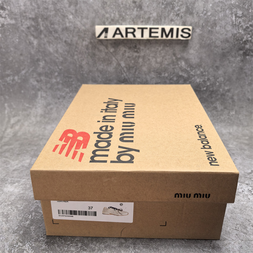 UA Miu Miu x New Balance 530 SL leather sneakers