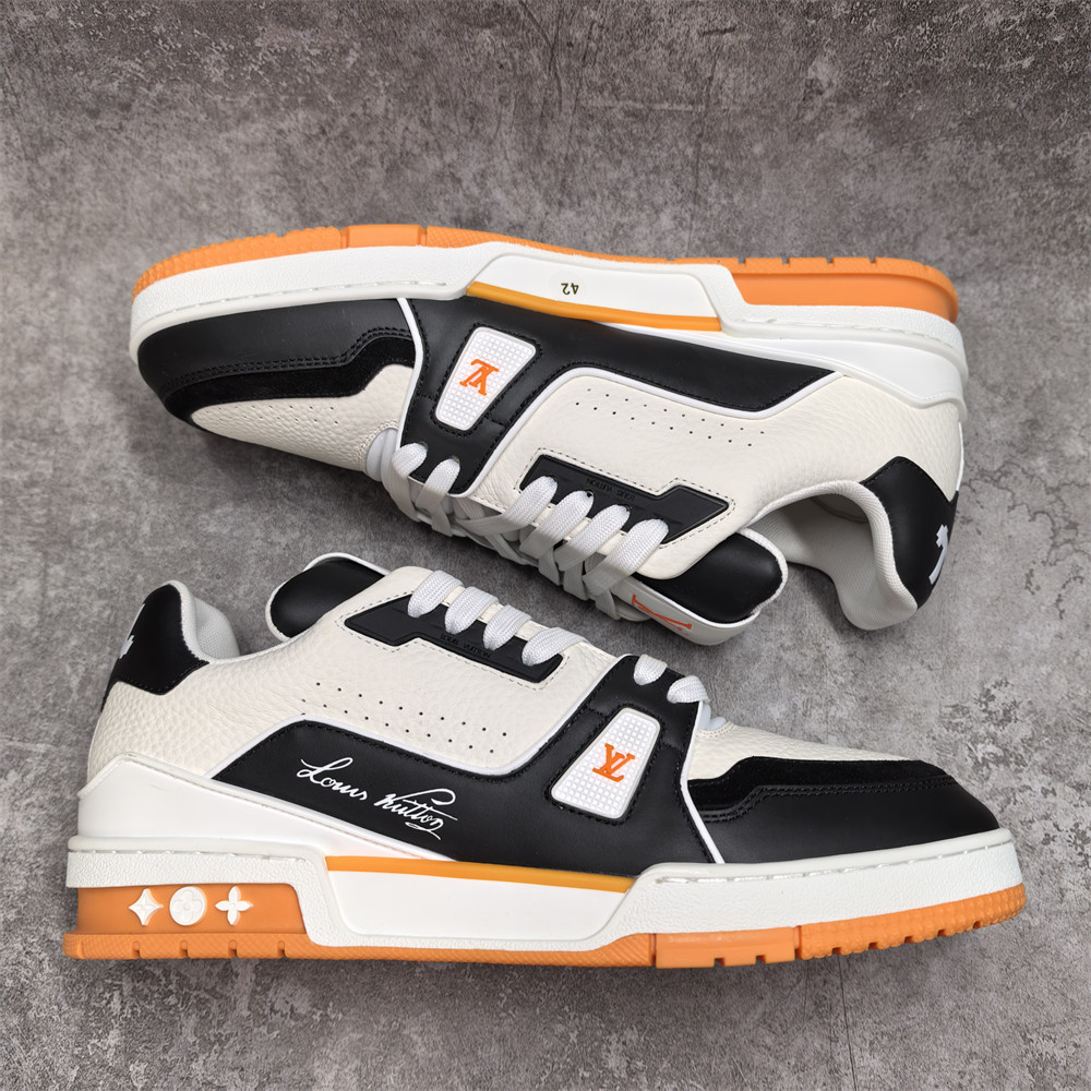 UA LV Trainer Sneaker