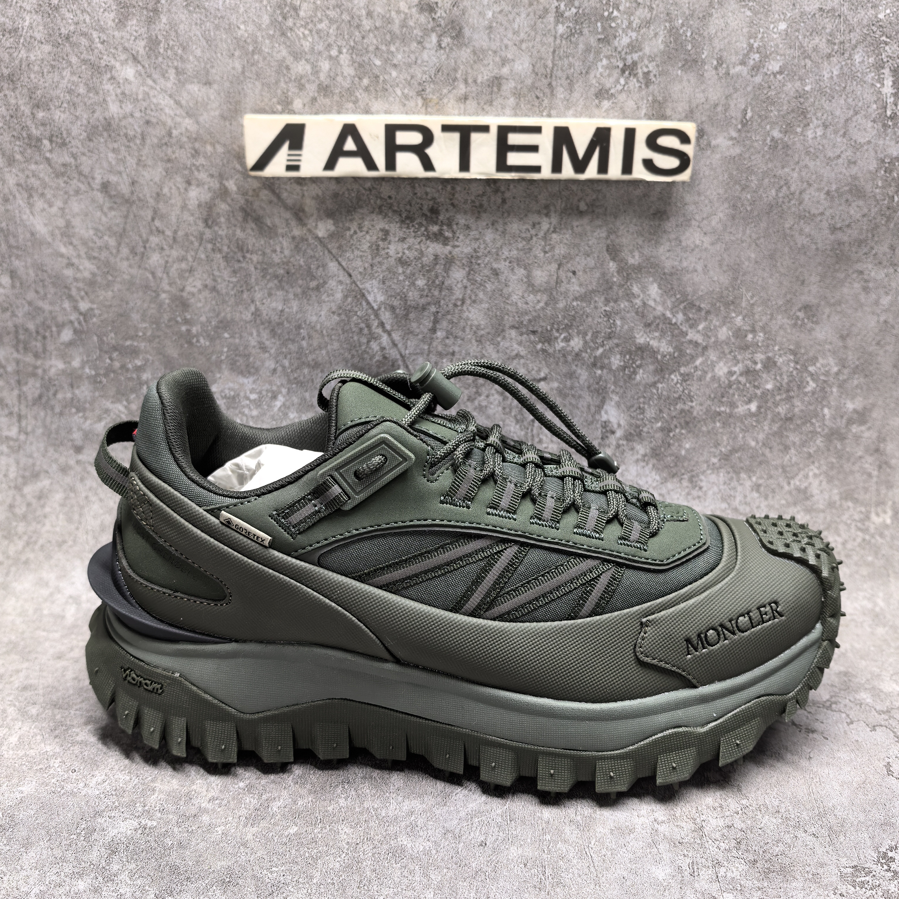 UA Moncler TRAILGRIP