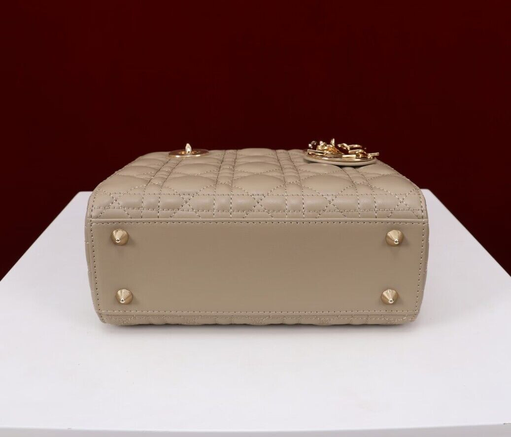 small lady D*or my abcD*or bag sand colored 20 x 17 x 8 cm