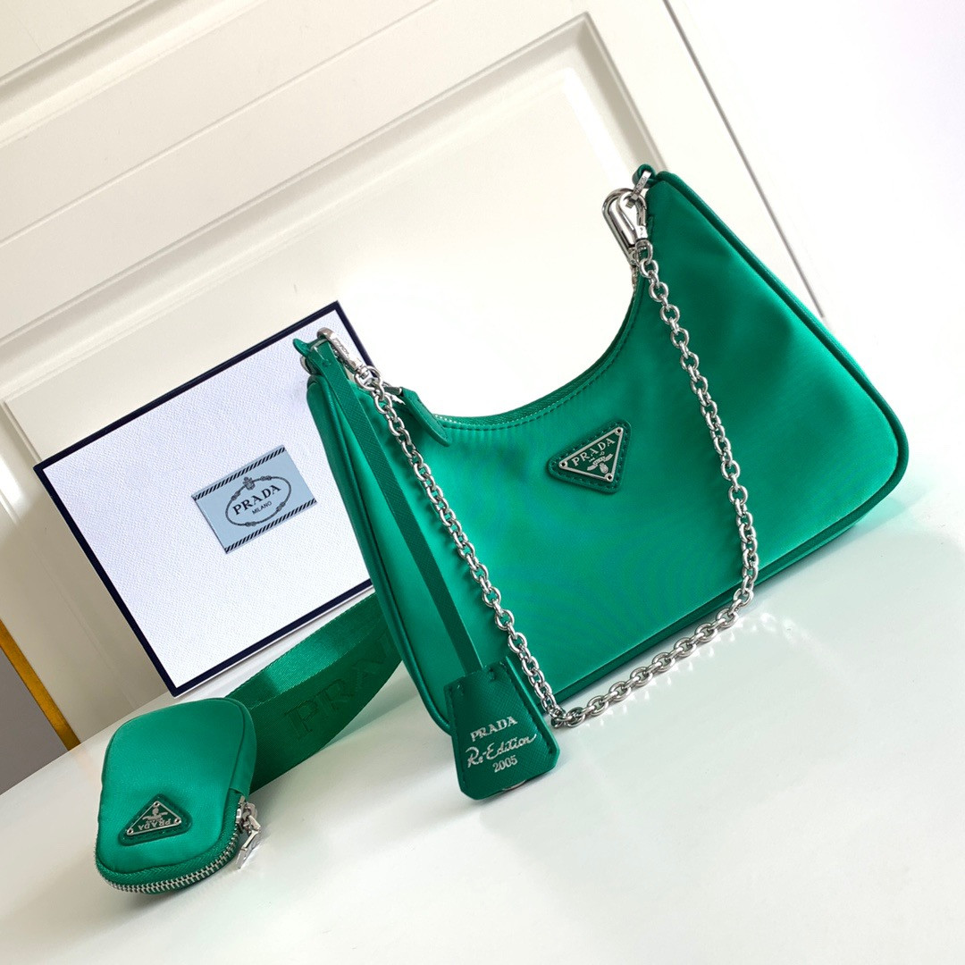 Pra*a re-edition 2005 re-nylon bag green