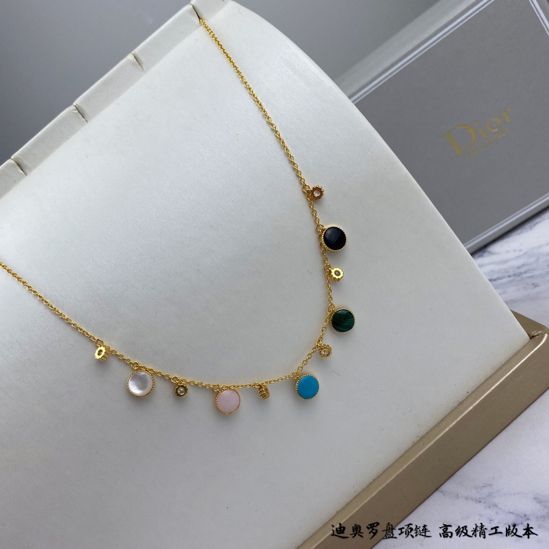 D*or compass necklace