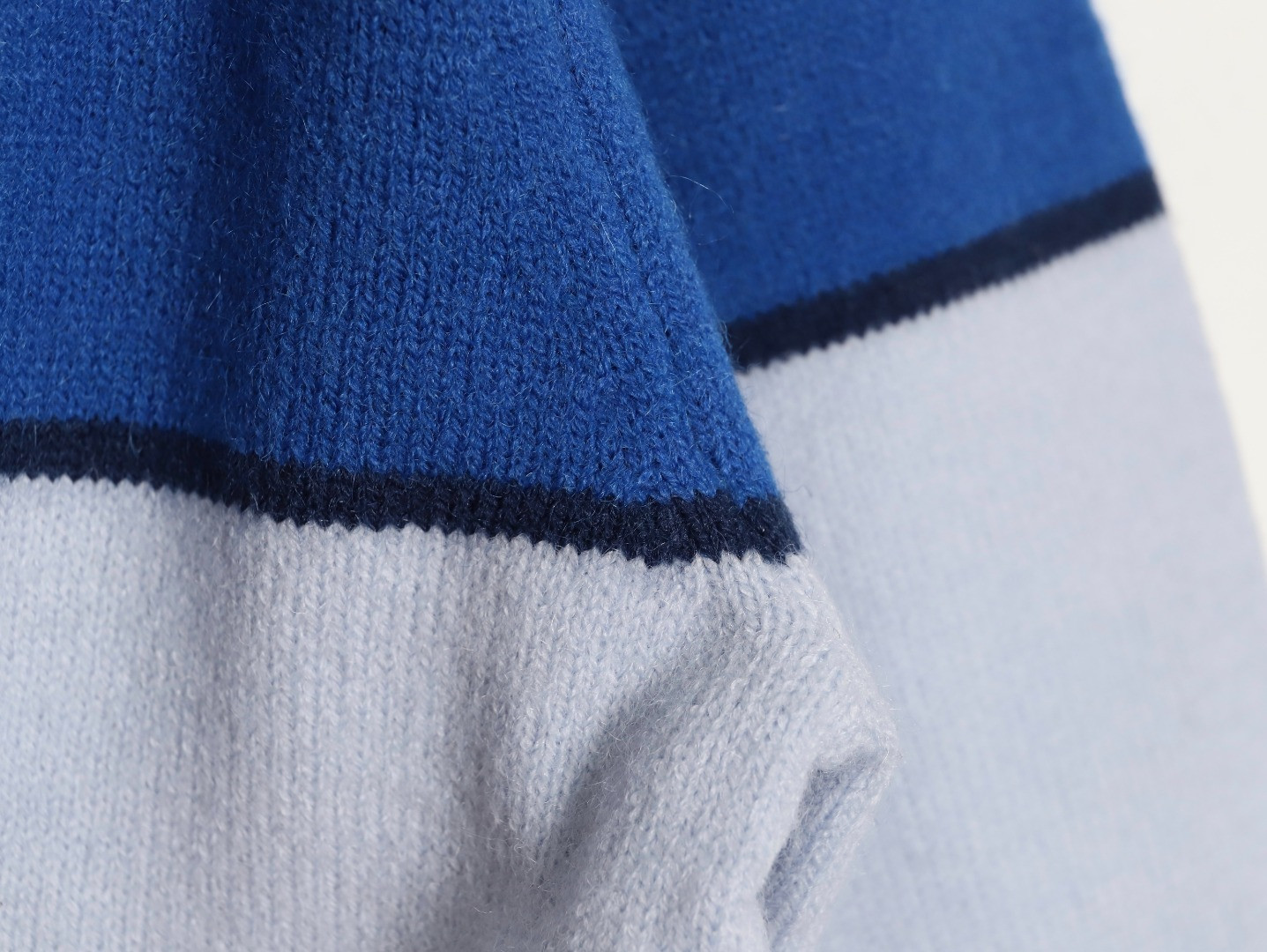 d*or cd Di*m*nd sweaters