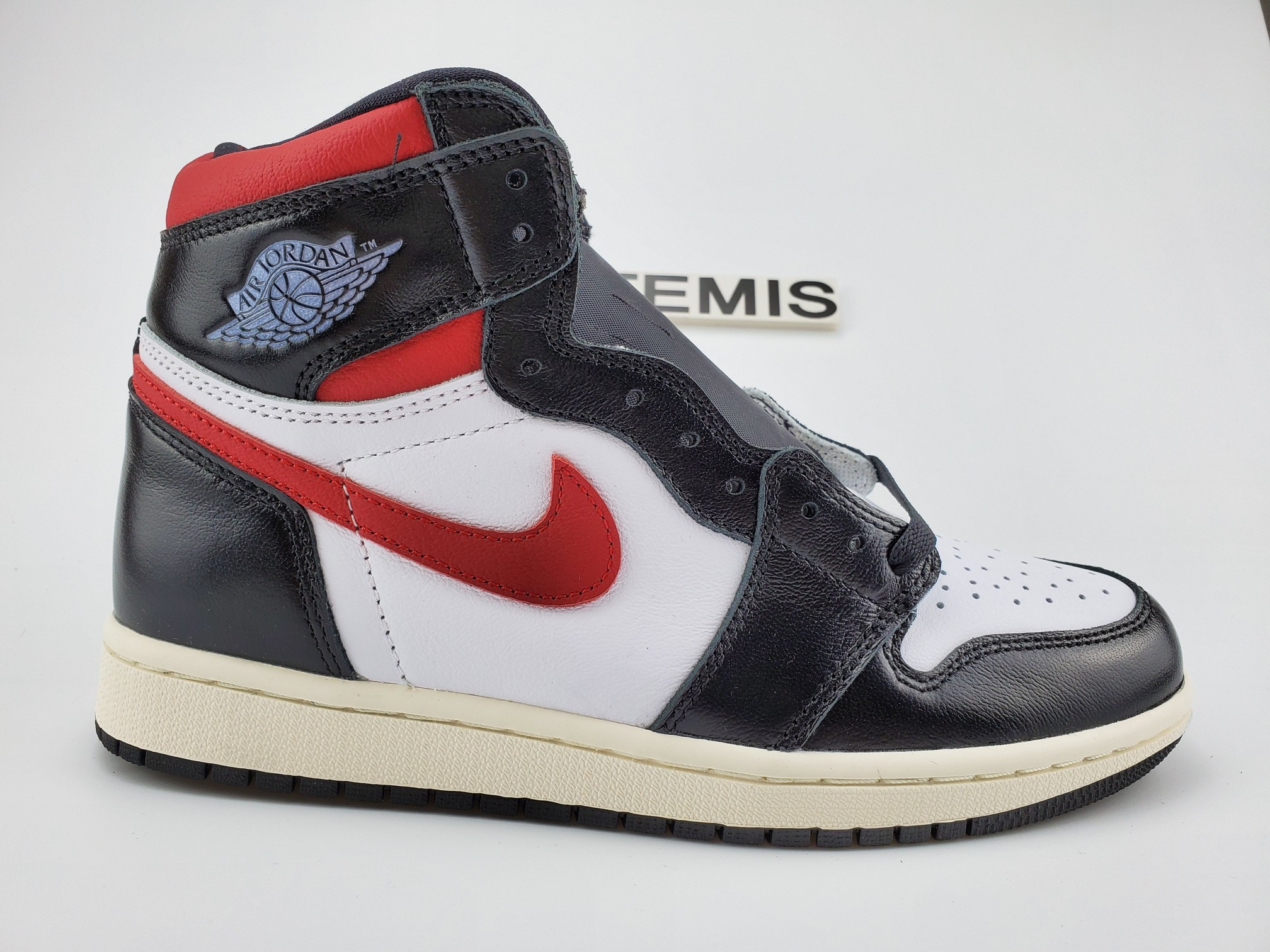 Air Jordan 1 Retro High OG “Gym Red”