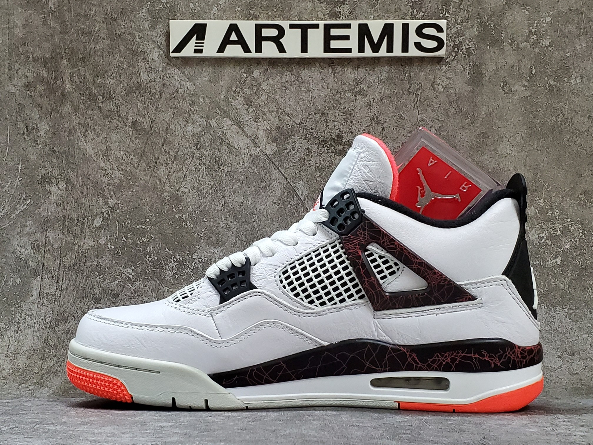 Air Jordan 4 Retro Flight Nostalgia