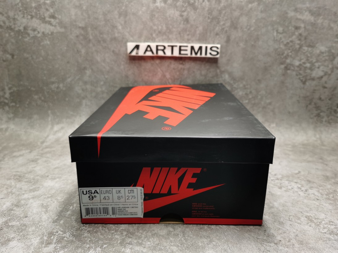 Air Jordan 1 Retro High Bred Toe