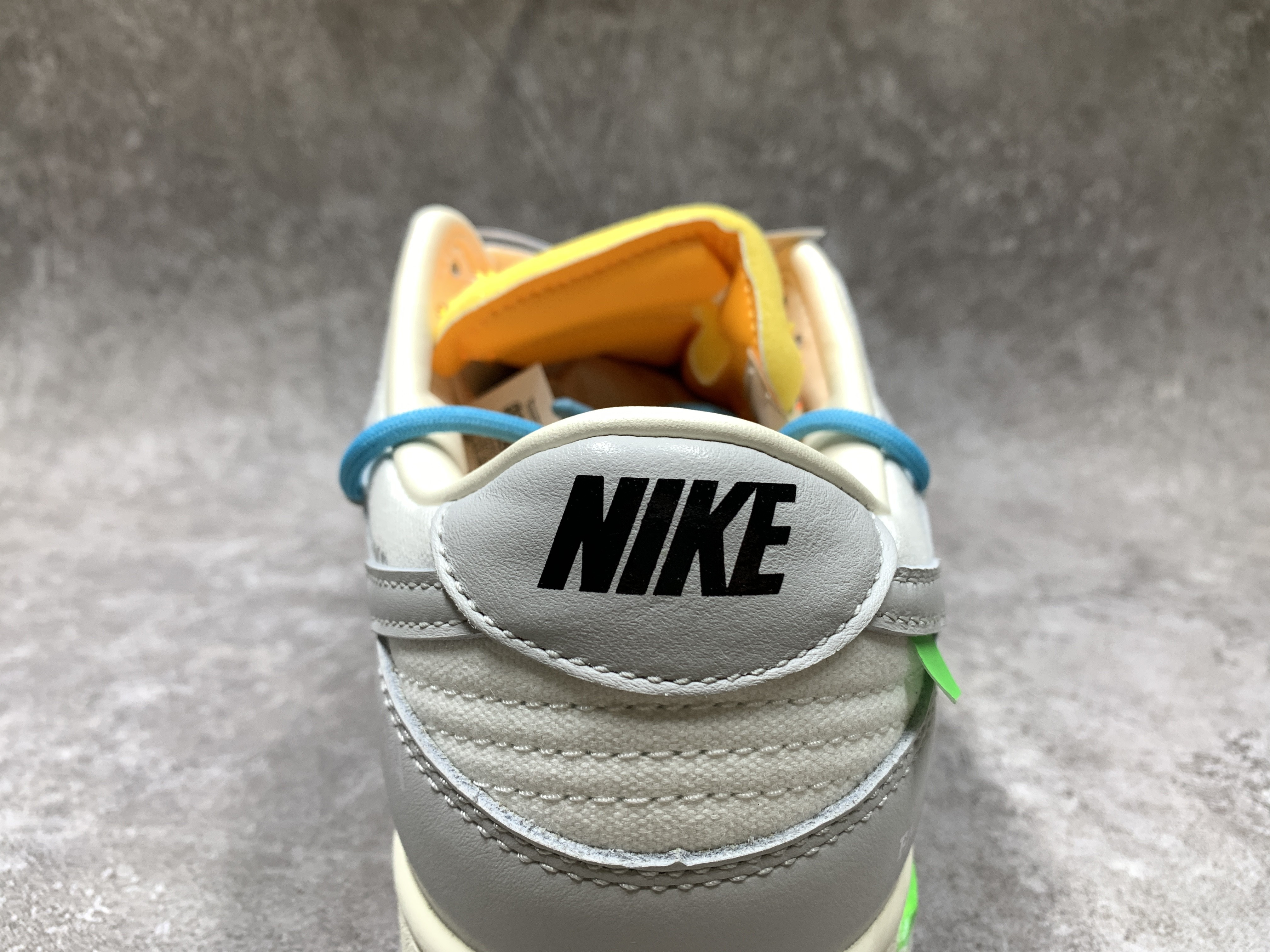 Off-White x Nike Dunk Low 02 of 50