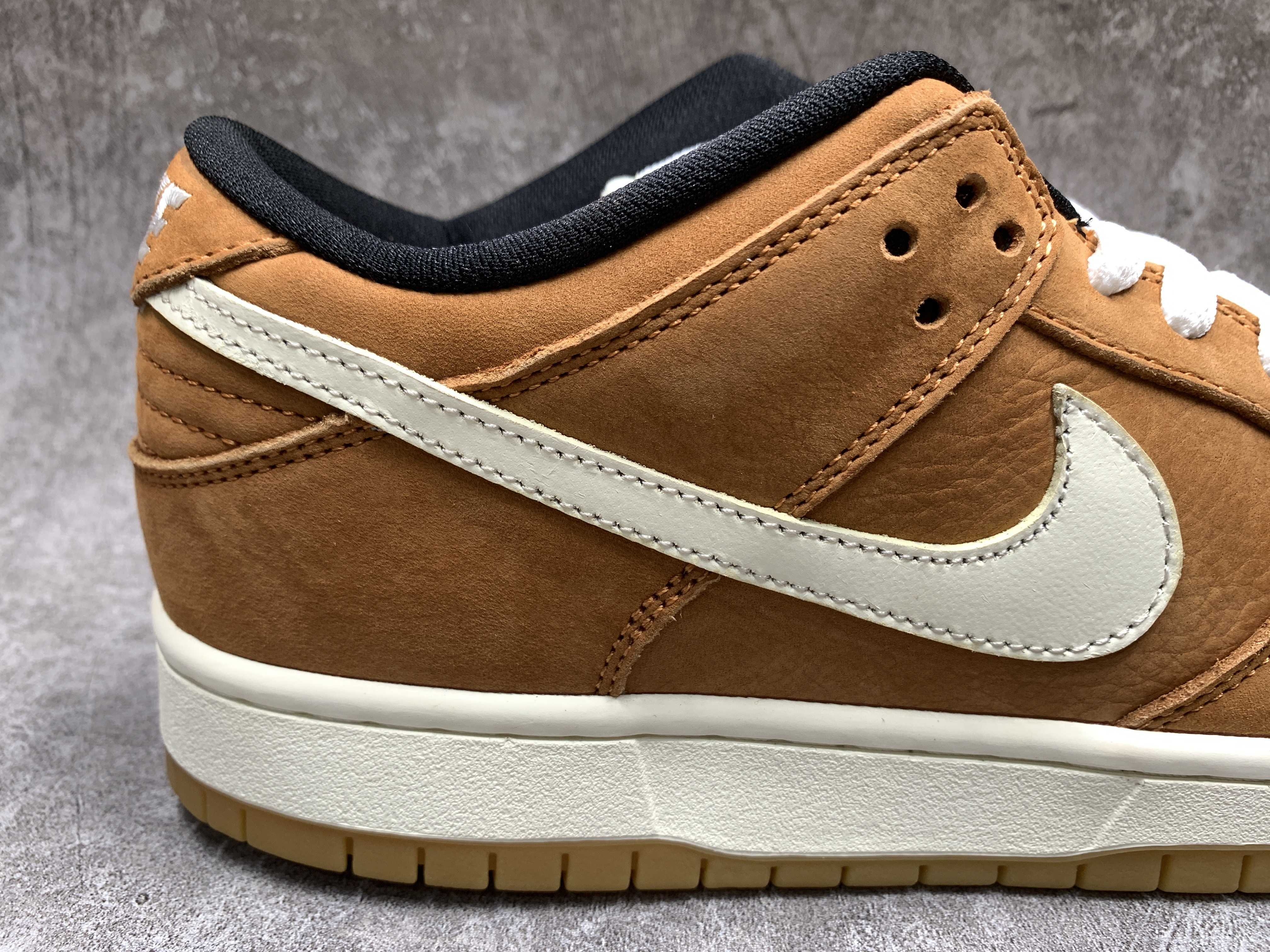 Nike SB Dunk Low Pro Dark Russet