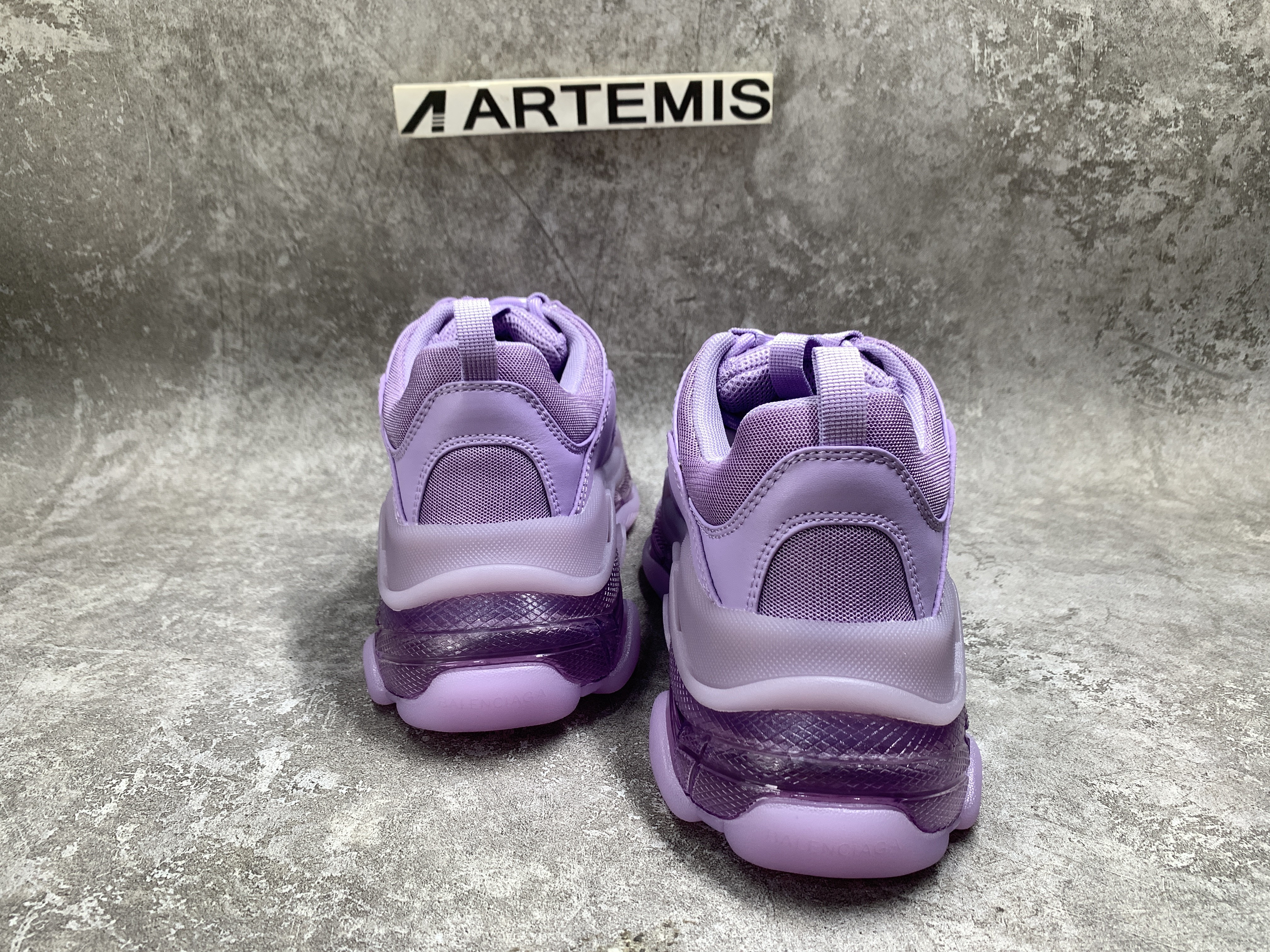 Balenciga Wmns Triple S Sneaker Clear Sole Light Lilac