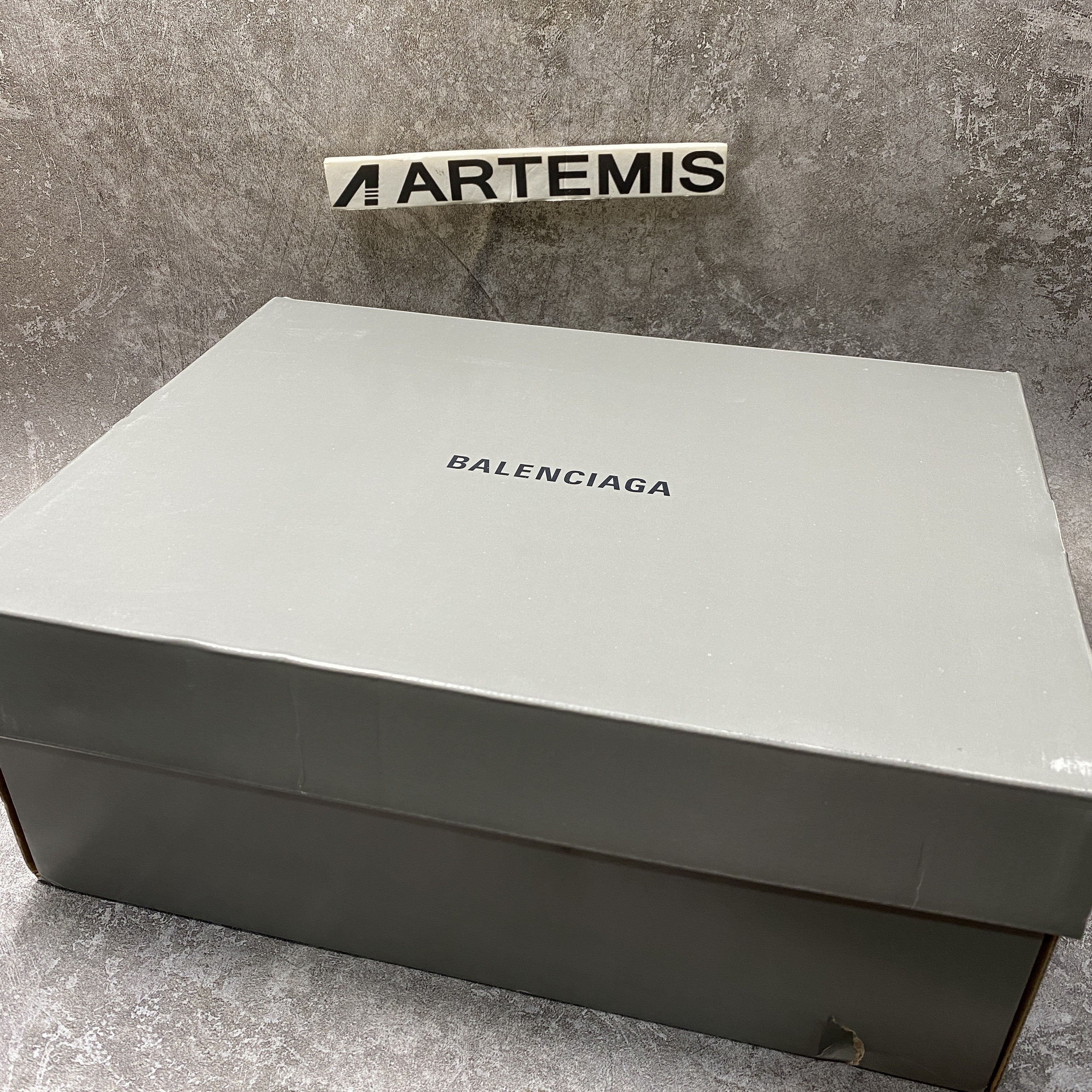 Balenciga Triple S White