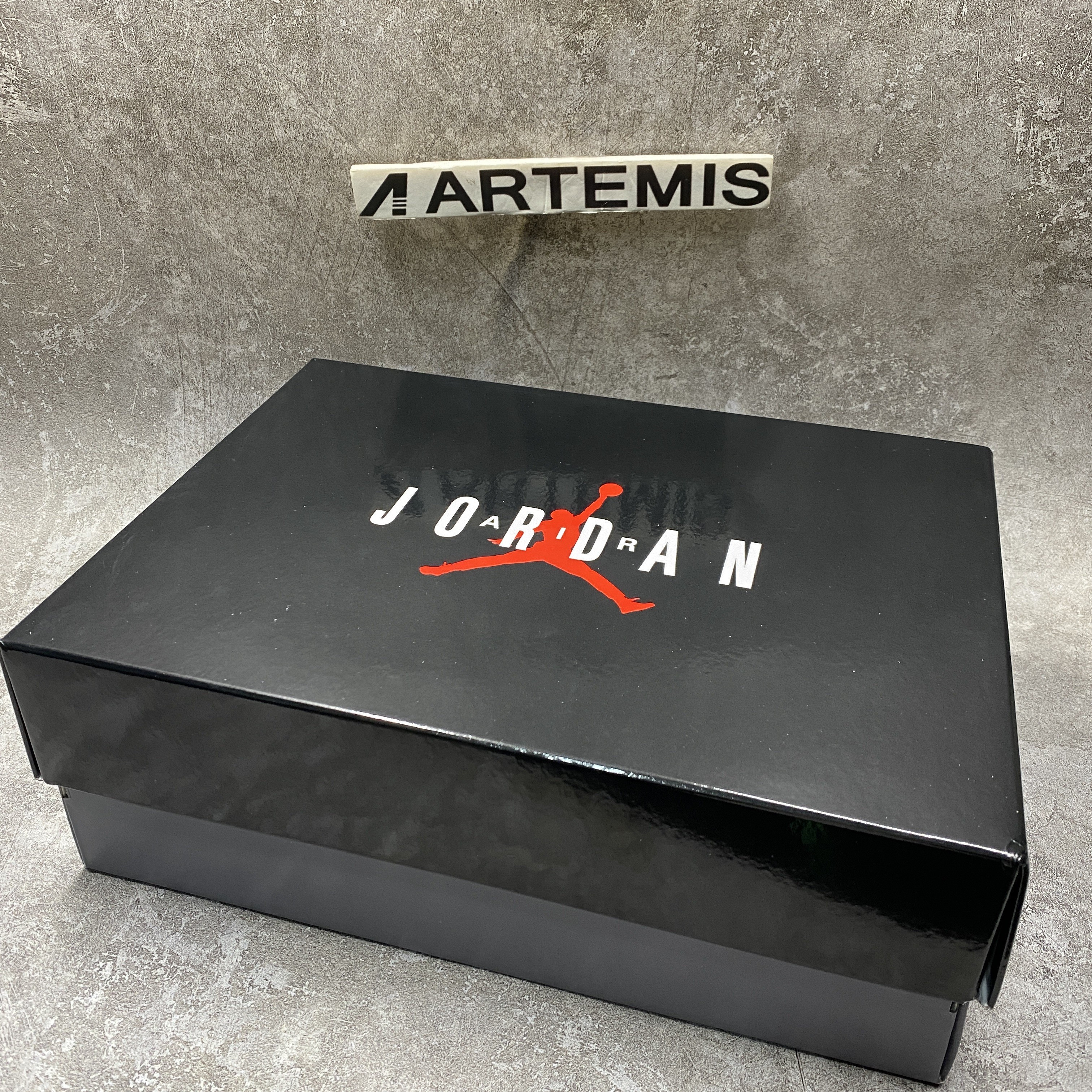 Air Jordan 11 Retro Low 72-10