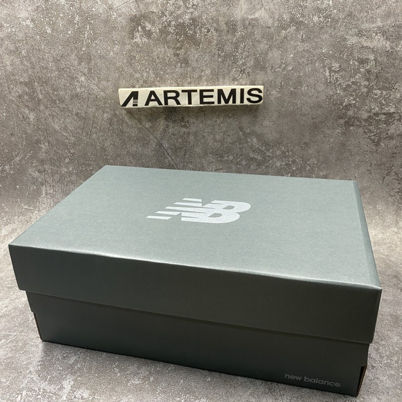 New Balance 2002R Beige Navy Blue