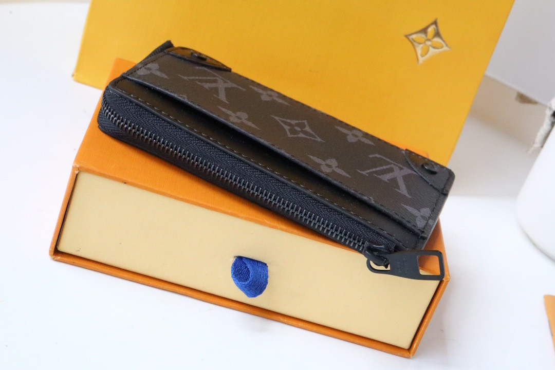 LV MULTI CARD HOLDER TRUNK M80556