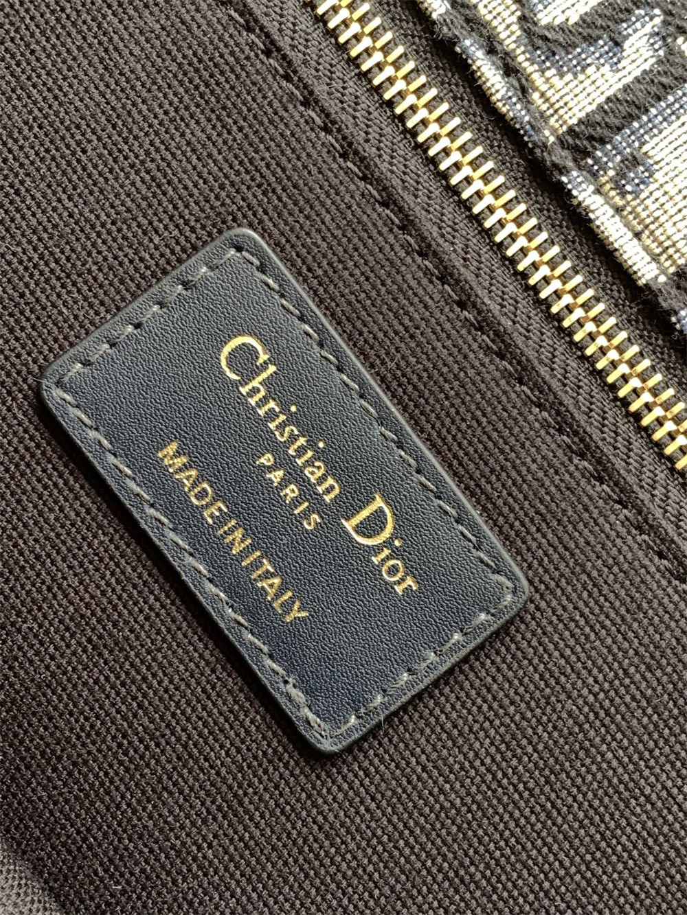 D*or 30 montaigne east-west bag with chain blue D*or oblique jacquard 25x16.5x8 cm