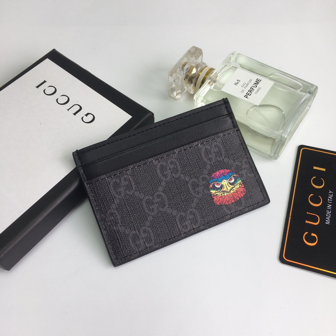 G*u*i gg  card case wallet