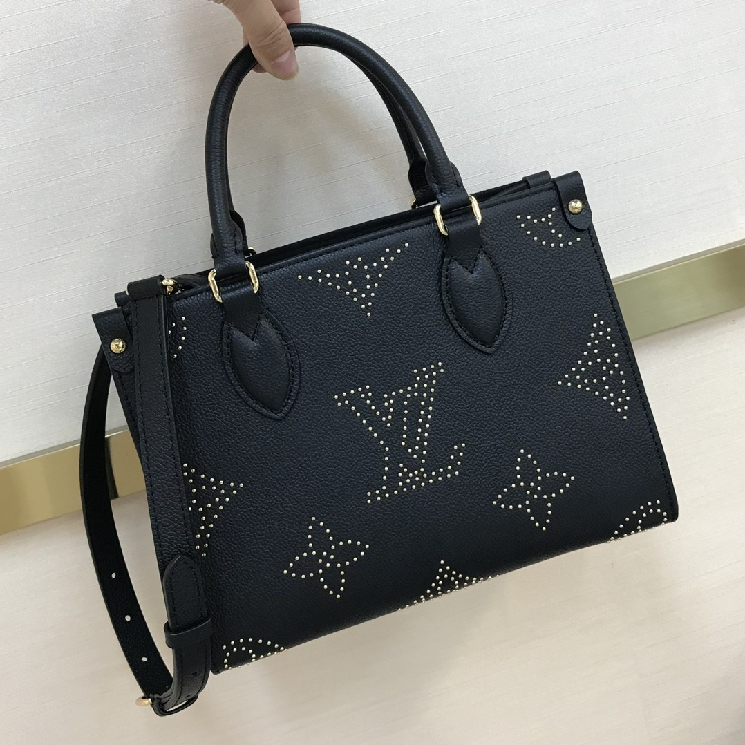 LV M46733 OnTheGo PM 25 x 19 x 11.5 cm
