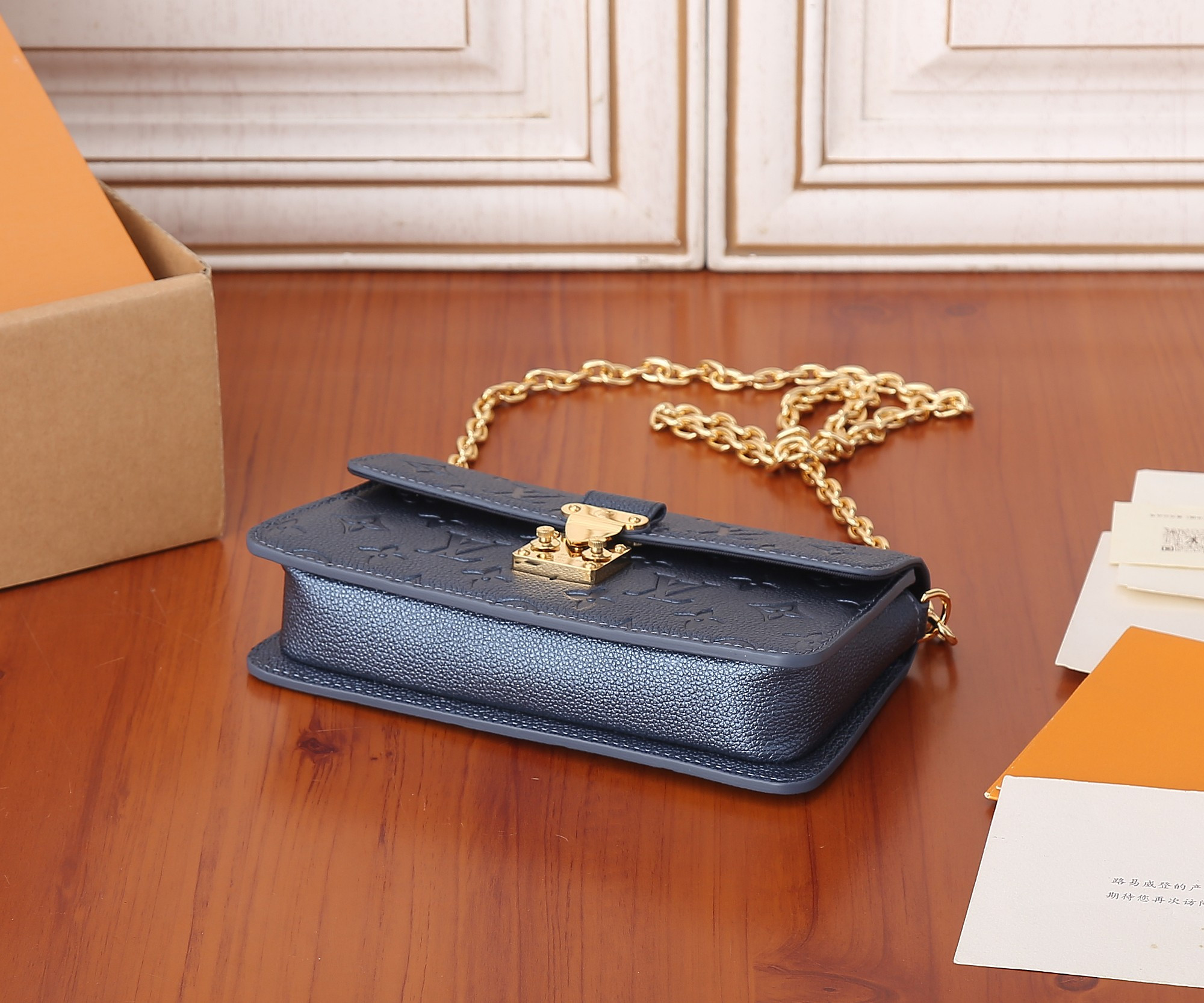 LV Wallet On Chain Métis M82671 7.5 x 4.3 x 2.2 inches