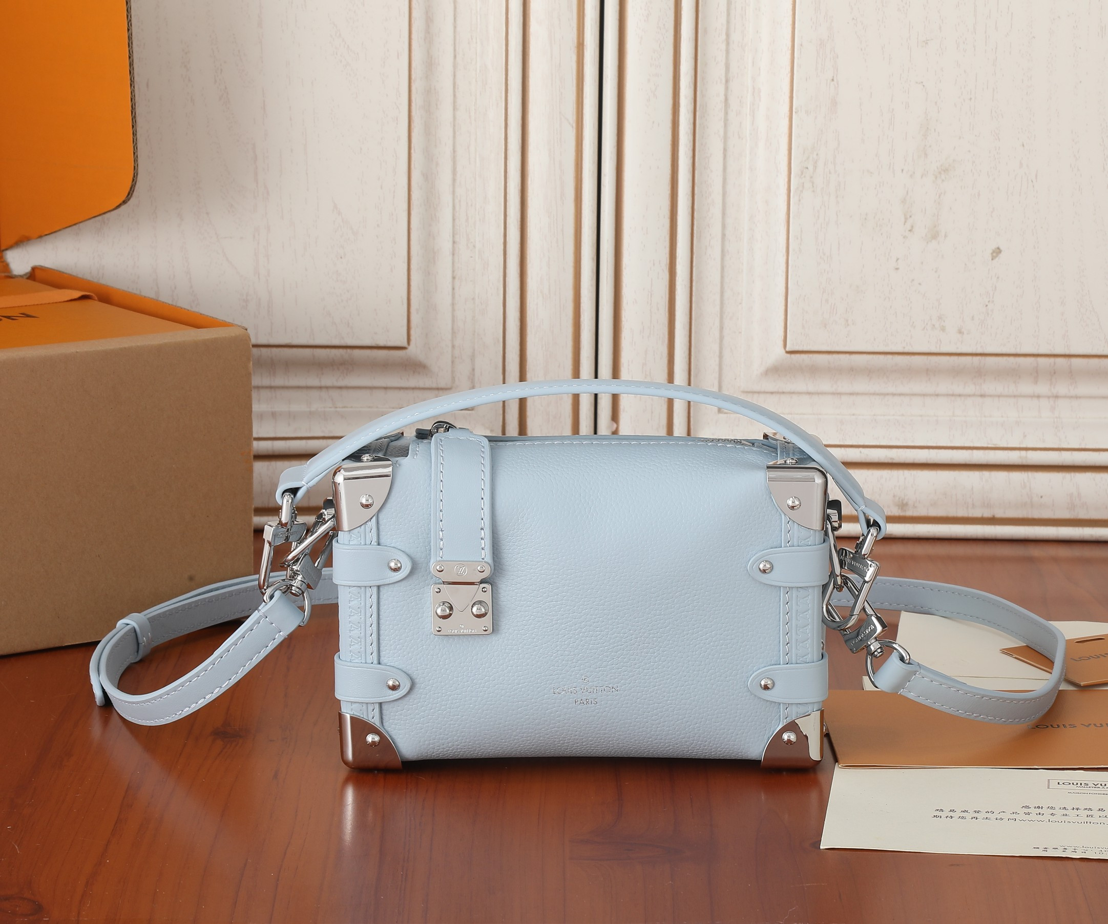 LV Side Trunk PM M25067   7.1 x 4.9 x 3.1 inches