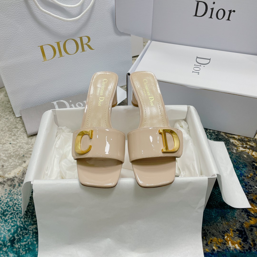 ua D*or or c'est D*or heeled slide