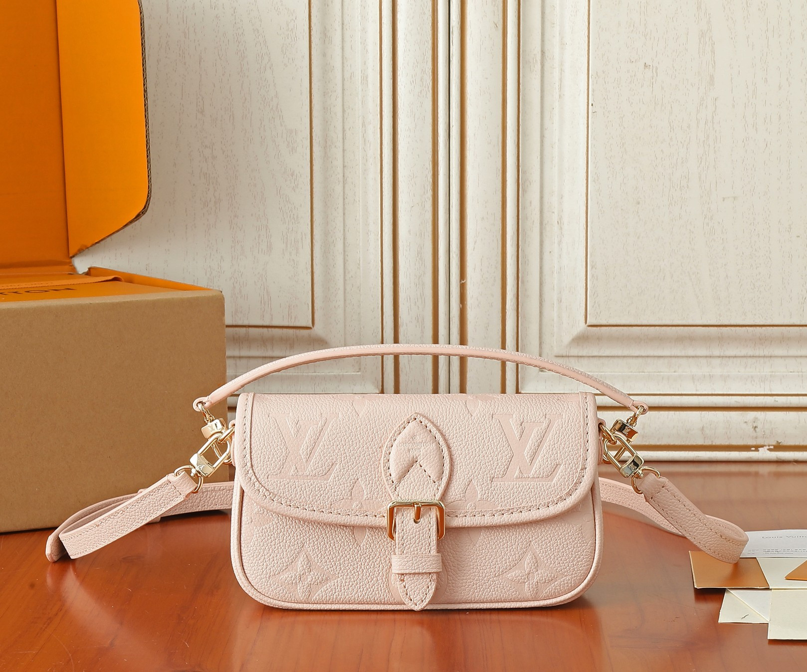 LV Nano Diane M83566 7.5 x 4.1 x 2.4 in