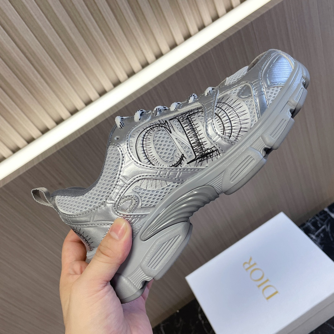 ua D*or chrono sneaker gray mesh with silver-tone