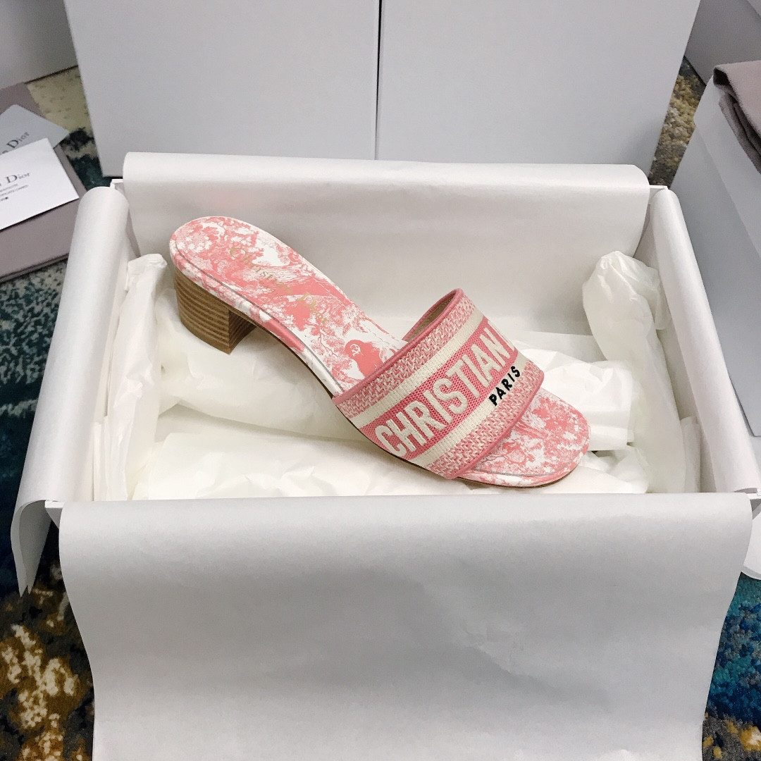 ua D*or dway heeled slide