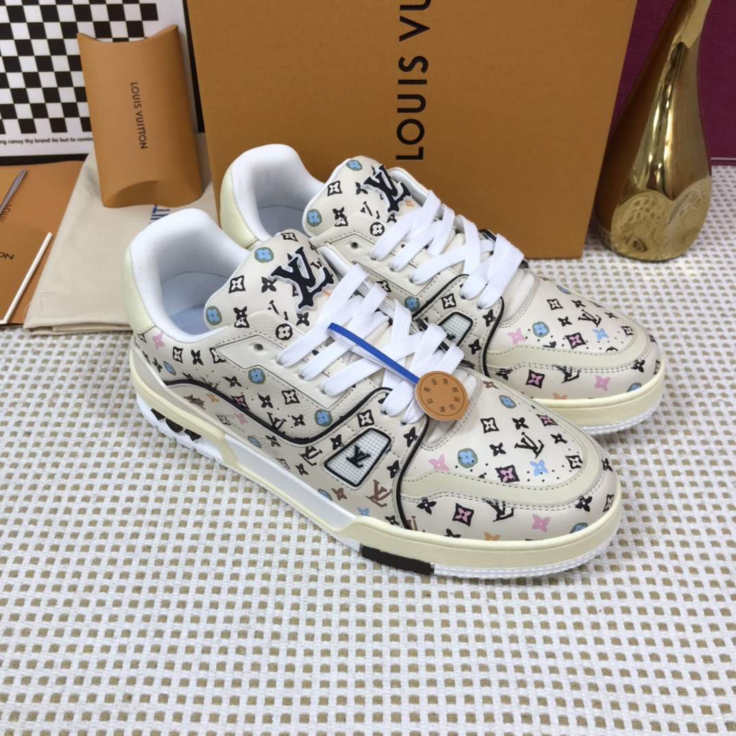 UA LV Trainer Sneaker