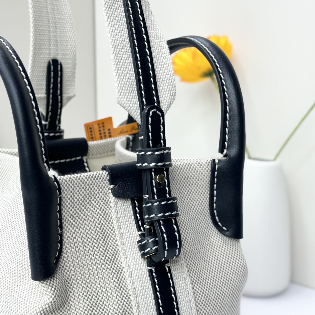 L**o p*ana micro bale bag cotton, linen 23 x 16 x 14 cm