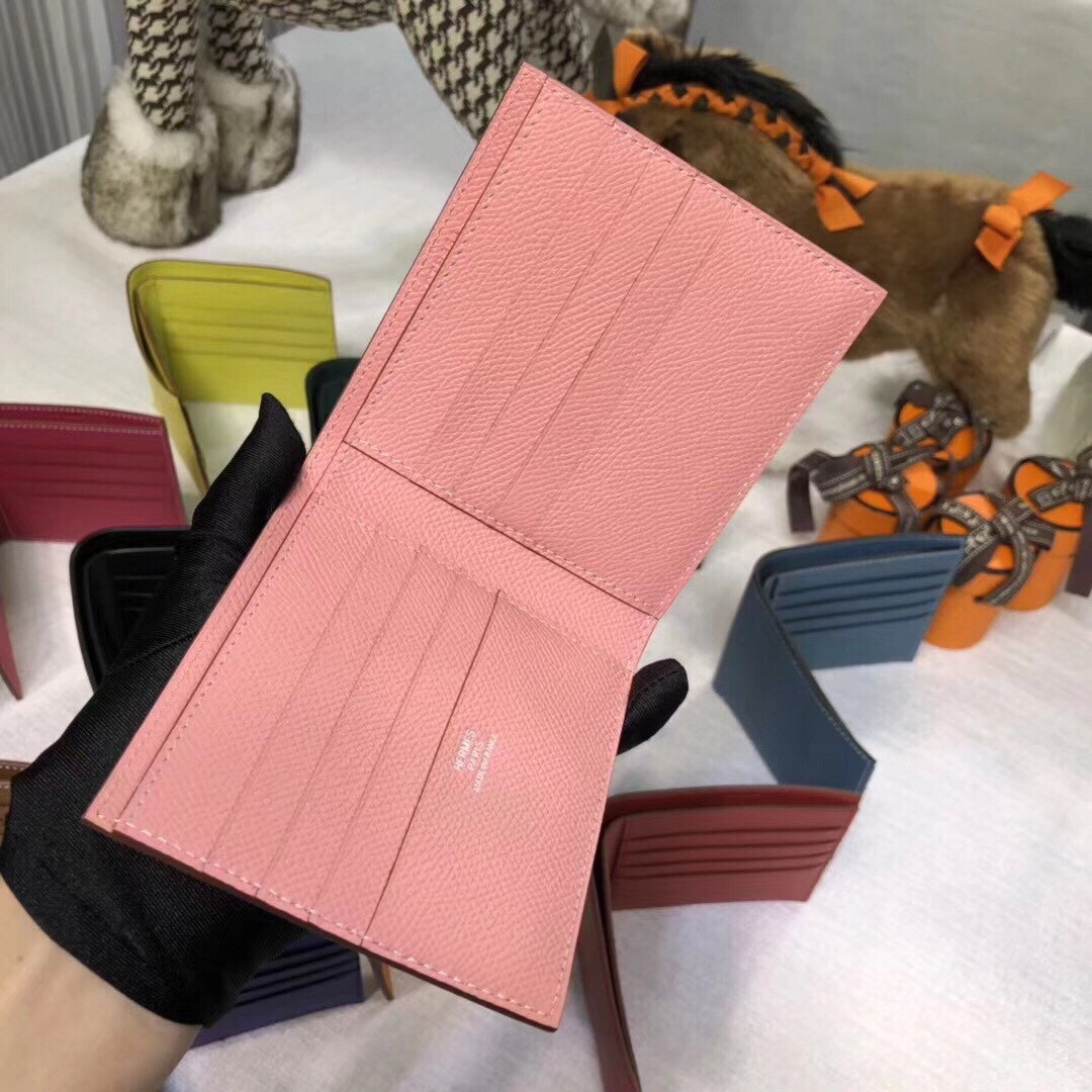 H**me5 poker compact wallet