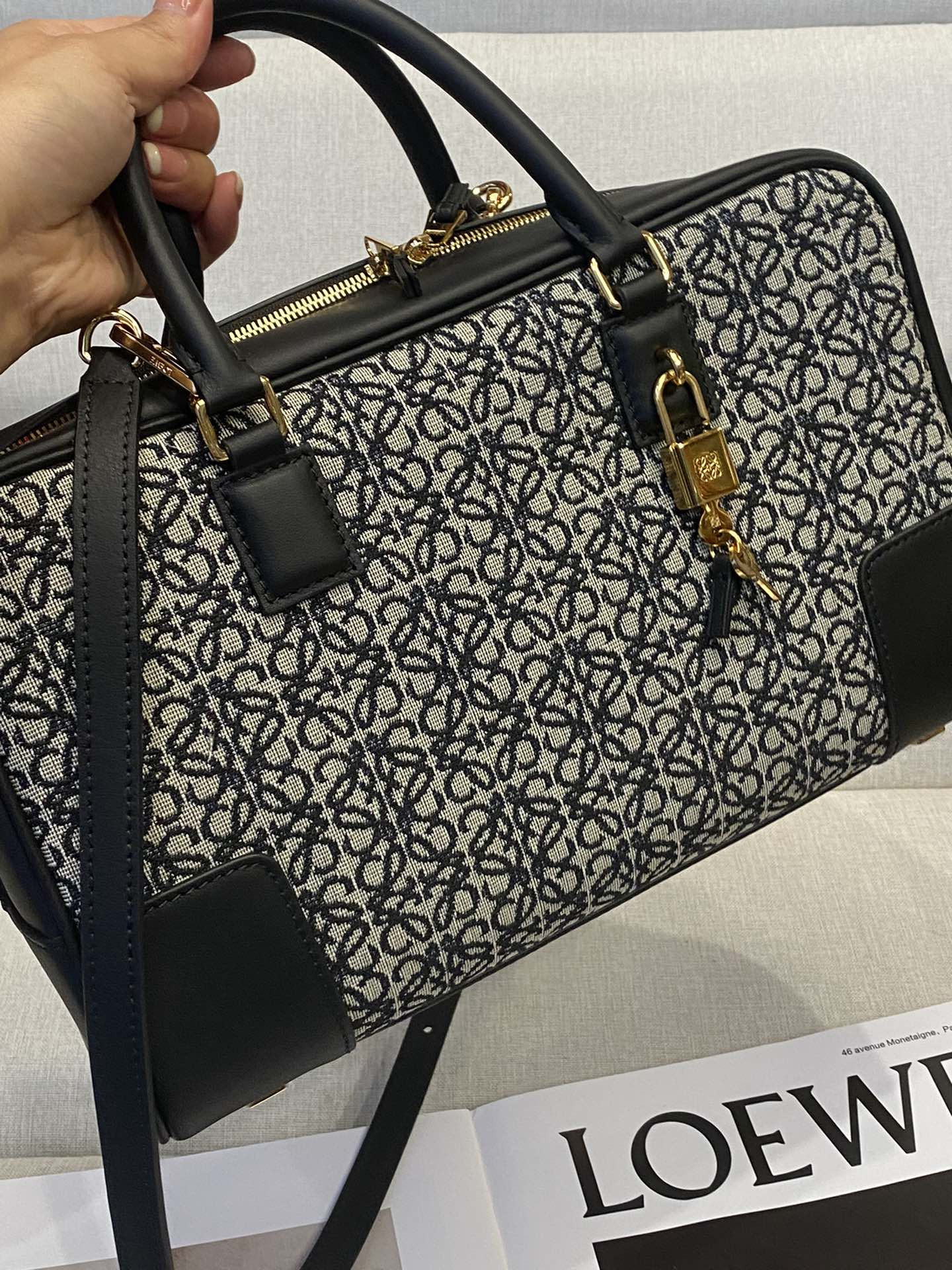 L0ew* amazona 28x18x11cm