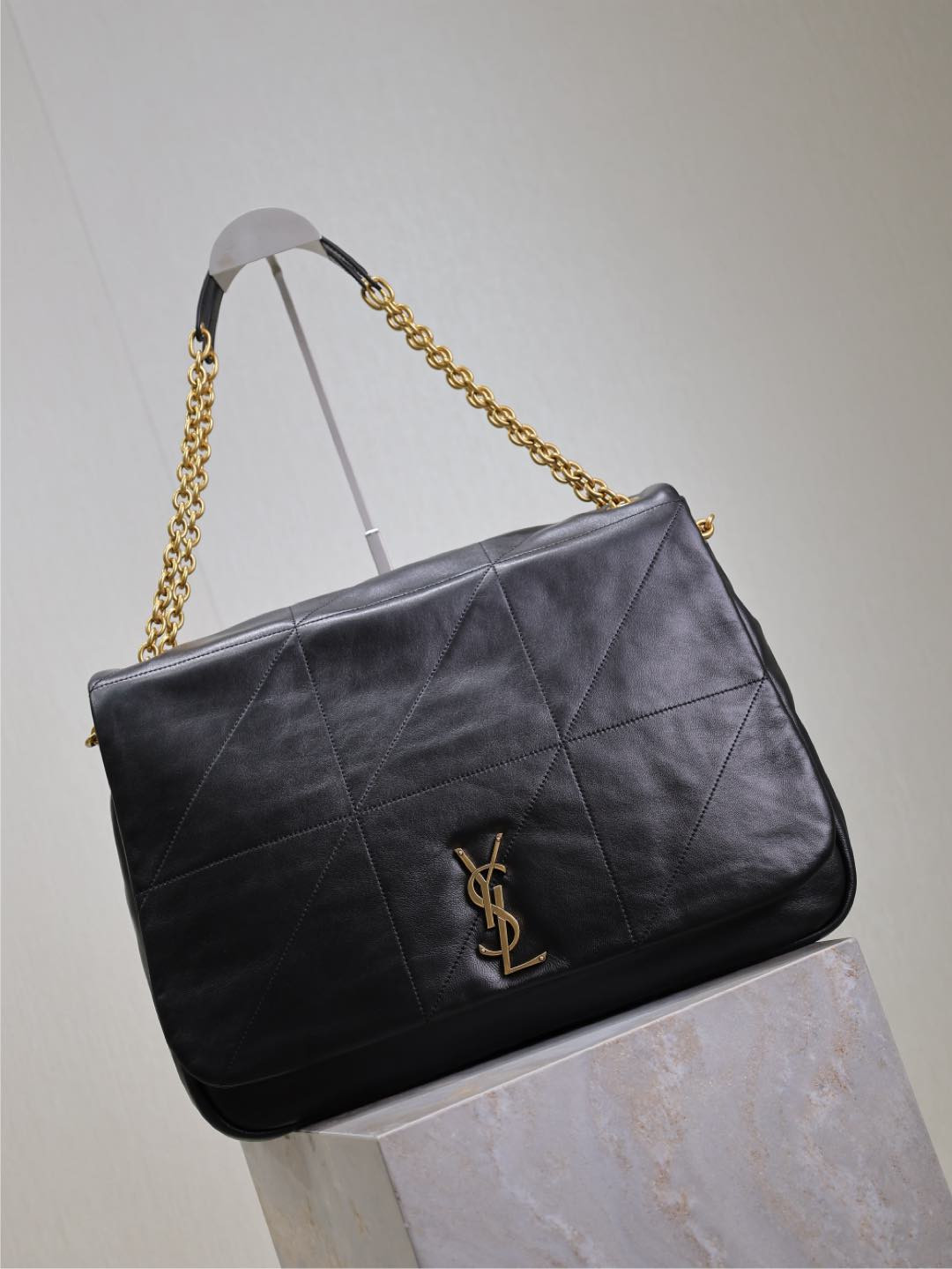 Y*L large jamie 4.3 in lambskin 43x29x9cm