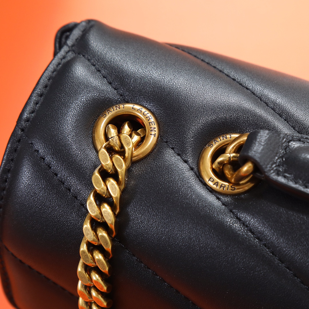 Y*L loulou medium in matelassÉ lambskin 29x17x8cm