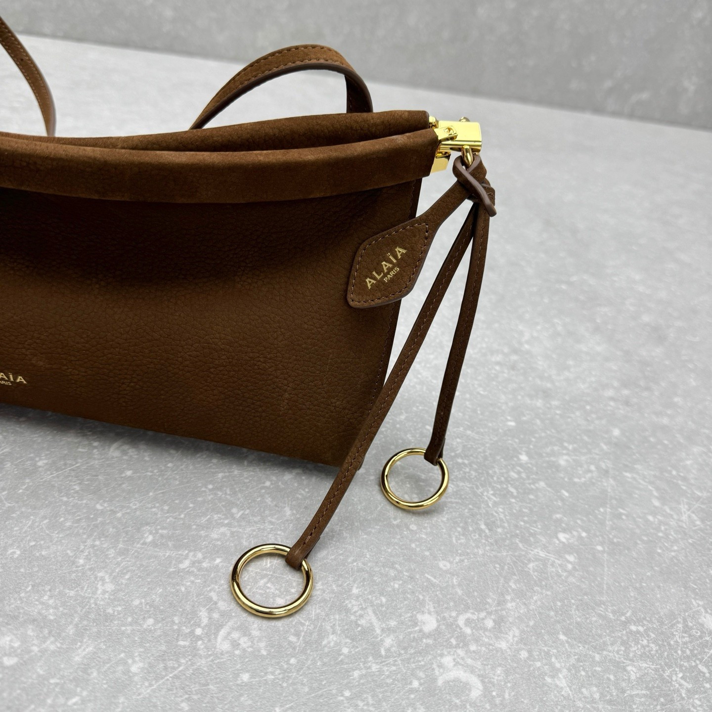 ALAÏA LE CLICK EAST WEST MEDIUM BAG 30x14x9cm